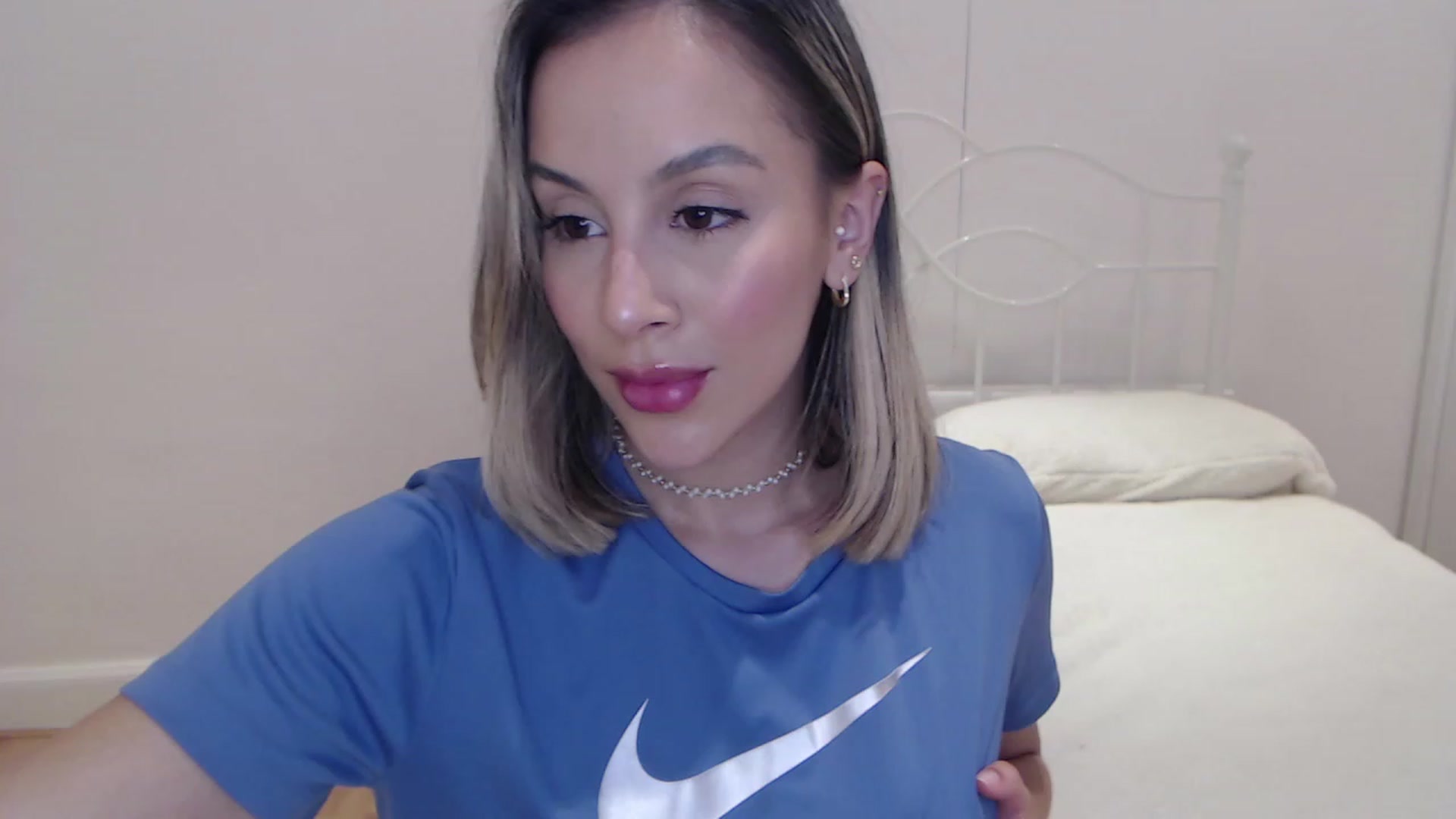 Gallery image thumbnail from Susan_99's myfreecams stream on, 06/25/2023, 20:26 image 9 of 20