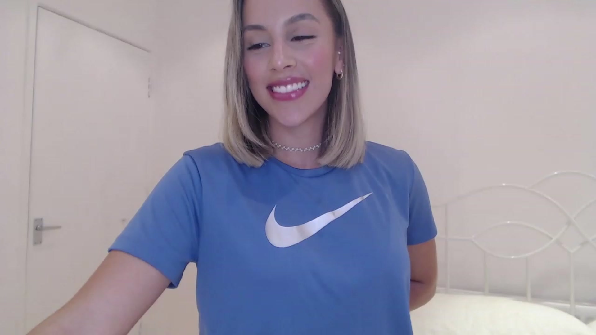 Gallery image thumbnail from Susan_99's myfreecams stream on, 06/25/2023, 20:26 image 2 of 20