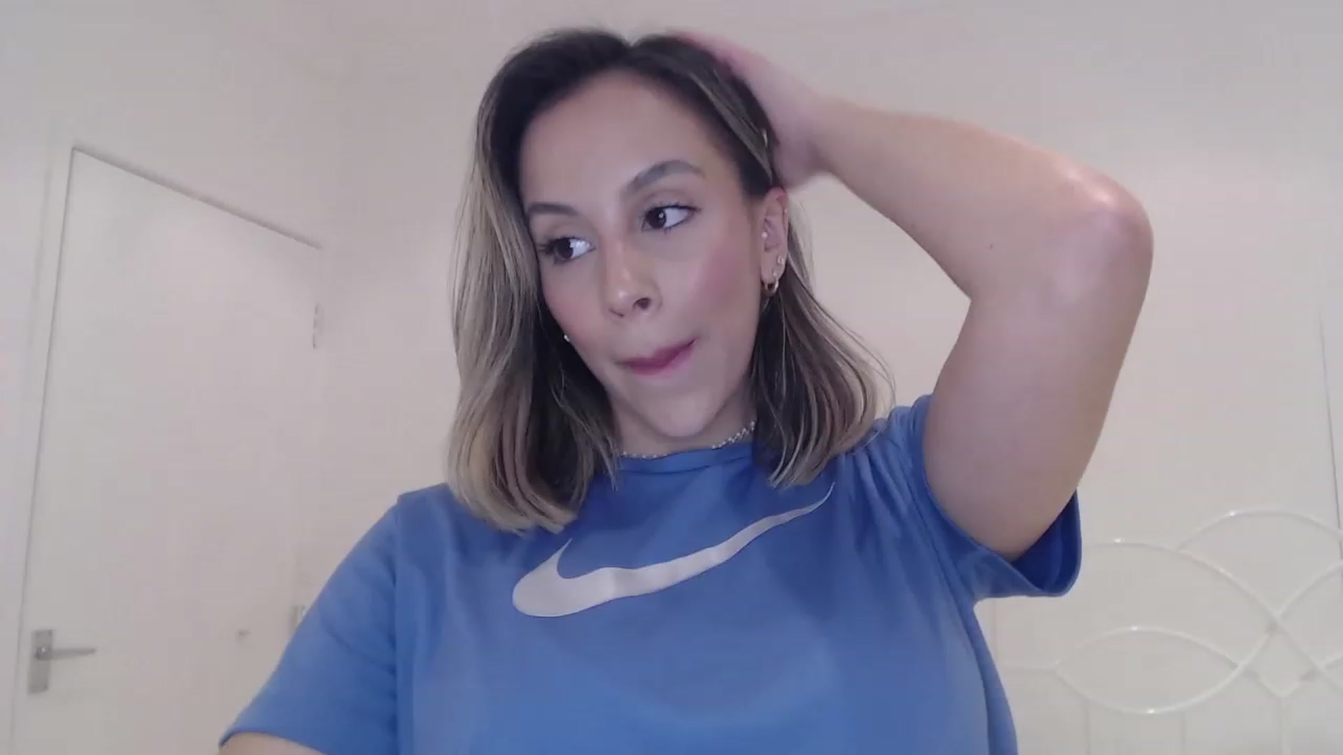 Gallery image thumbnail from Susan_99's myfreecams stream on, 06/25/2023, 21:36 image 3 of 20