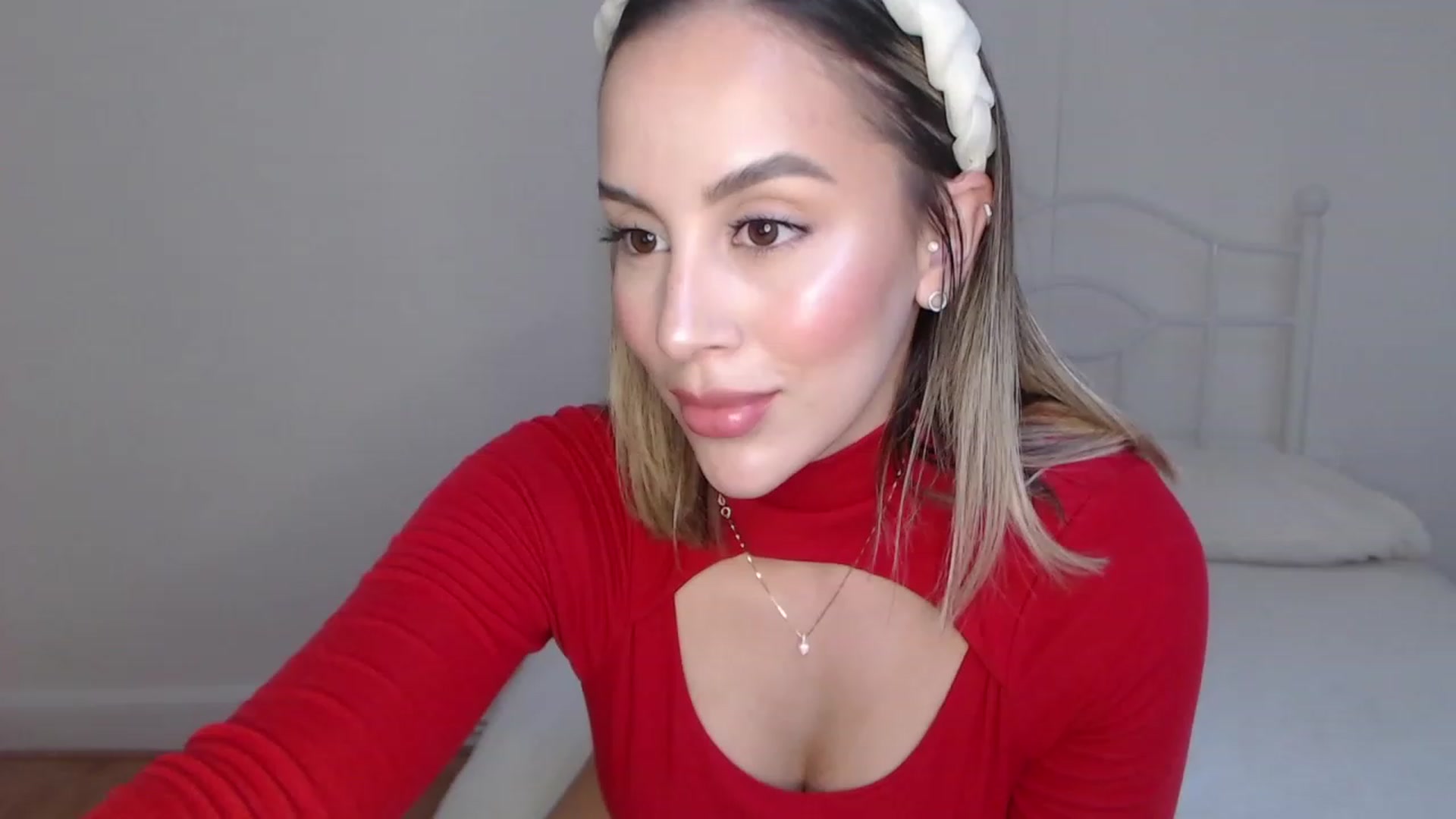 Gallery image thumbnail from Susan_99's myfreecams stream on, 07/09/2023, 20:15 image 9 of 20
