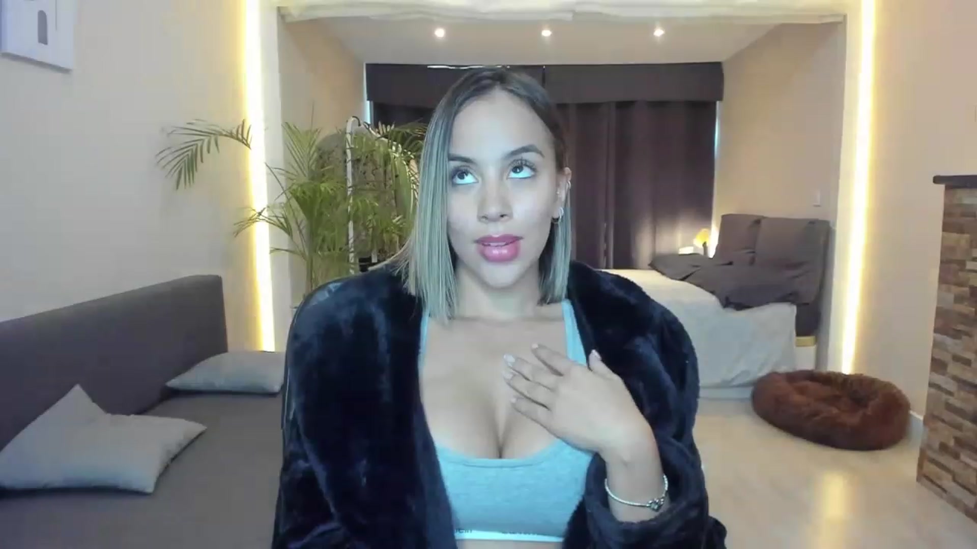 Gallery image thumbnail from Susan_99's myfreecams stream on, 10/17/2023, 09:44 image 20 of 20