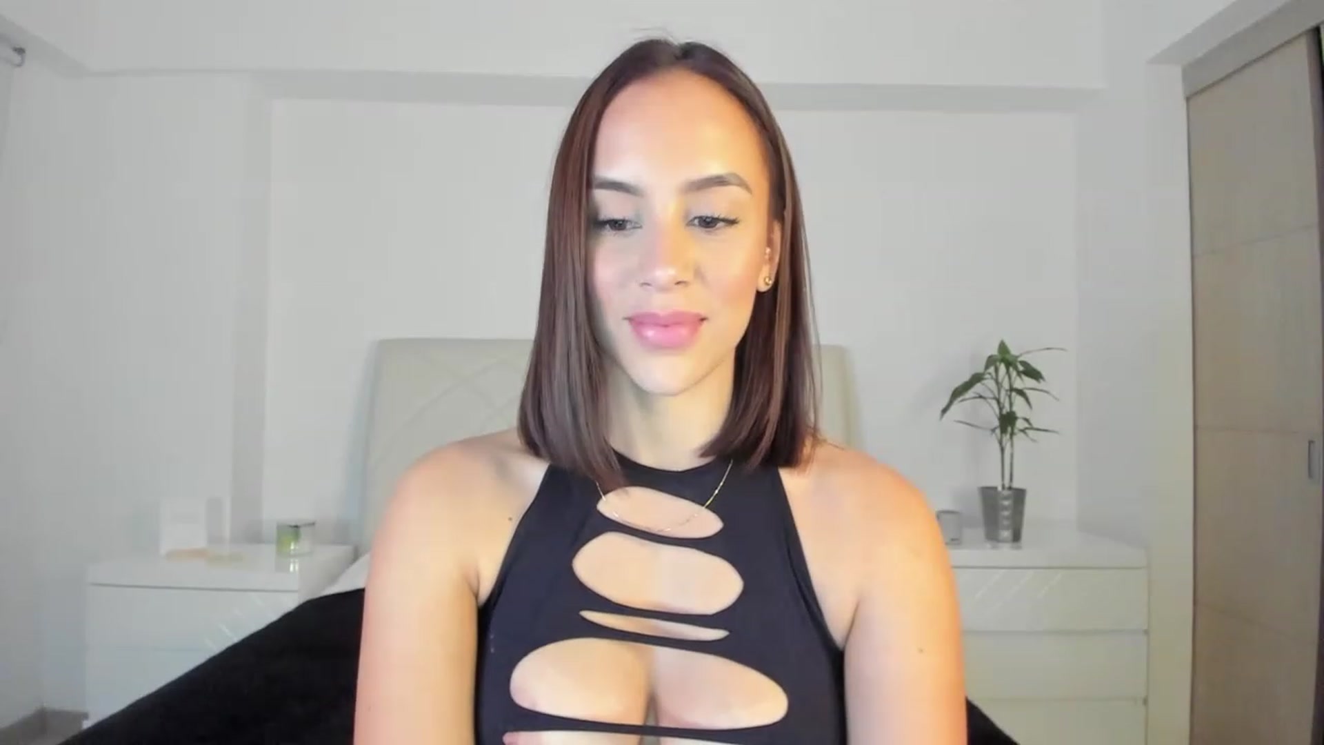 Gallery image thumbnail from Susan_99's myfreecams stream on, 01/15/2024, 05:21 image 15 of 20