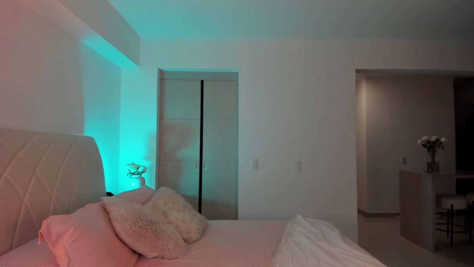 Gallery image thumbnail from Susan_99's myfreecams stream on, 09/03/2024, 02:31 image 6 of 20