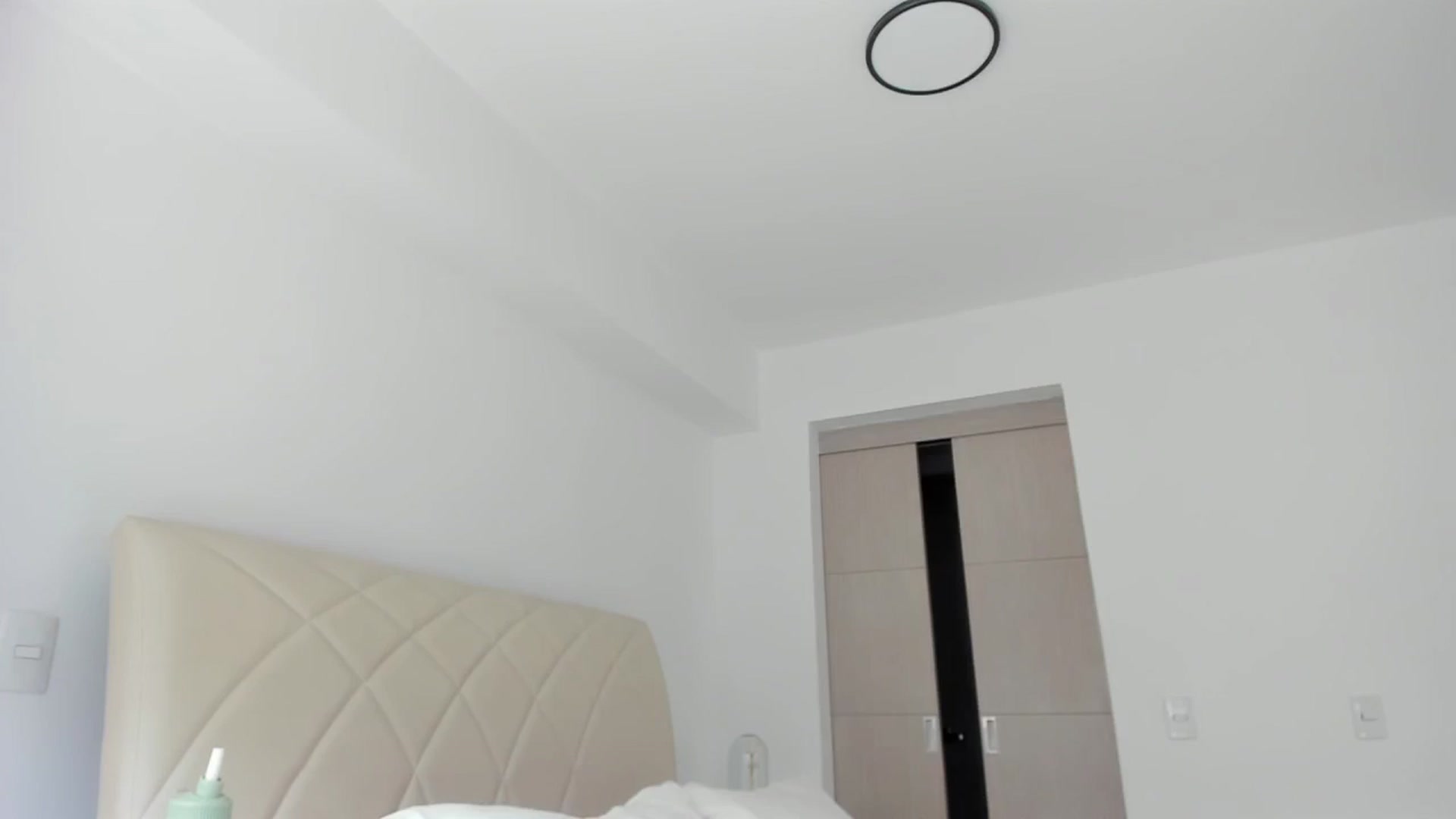 Gallery image thumbnail from Susan_99's myfreecams stream on, 11/14/2024, 19:42 image 16 of 20