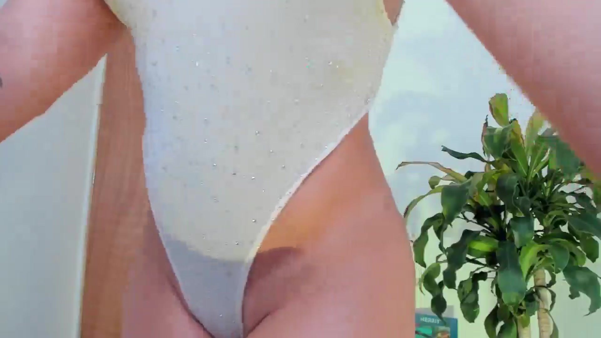 Gallery image thumbnail from Susan_99's myfreecams stream on, 03/26/2025, 19:25 image 14 of 20