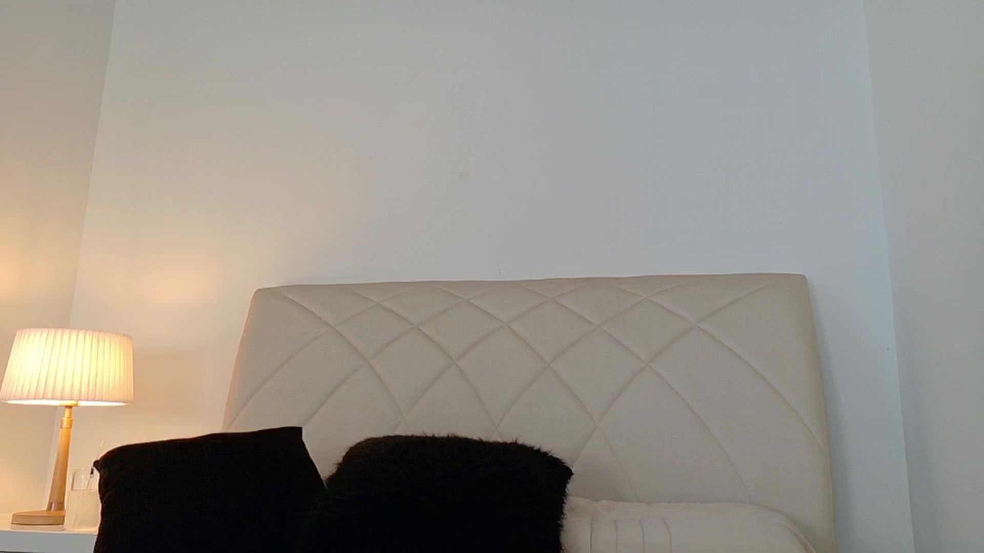 Gallery image thumbnail from Susan_99's myfreecams stream on, 02/18/2026, 18:25 image 12 of 20