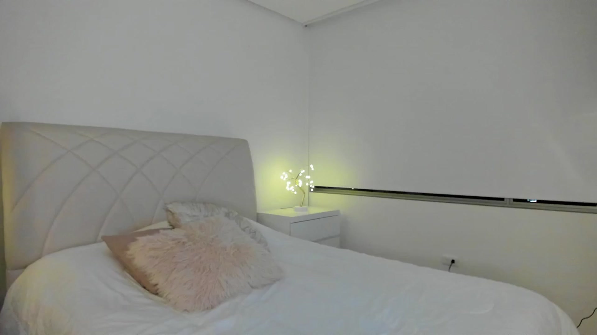 Gallery image thumbnail from Susan_MFC's myfreecams stream on, 12/15/2022, 02:59 image 7 of 20