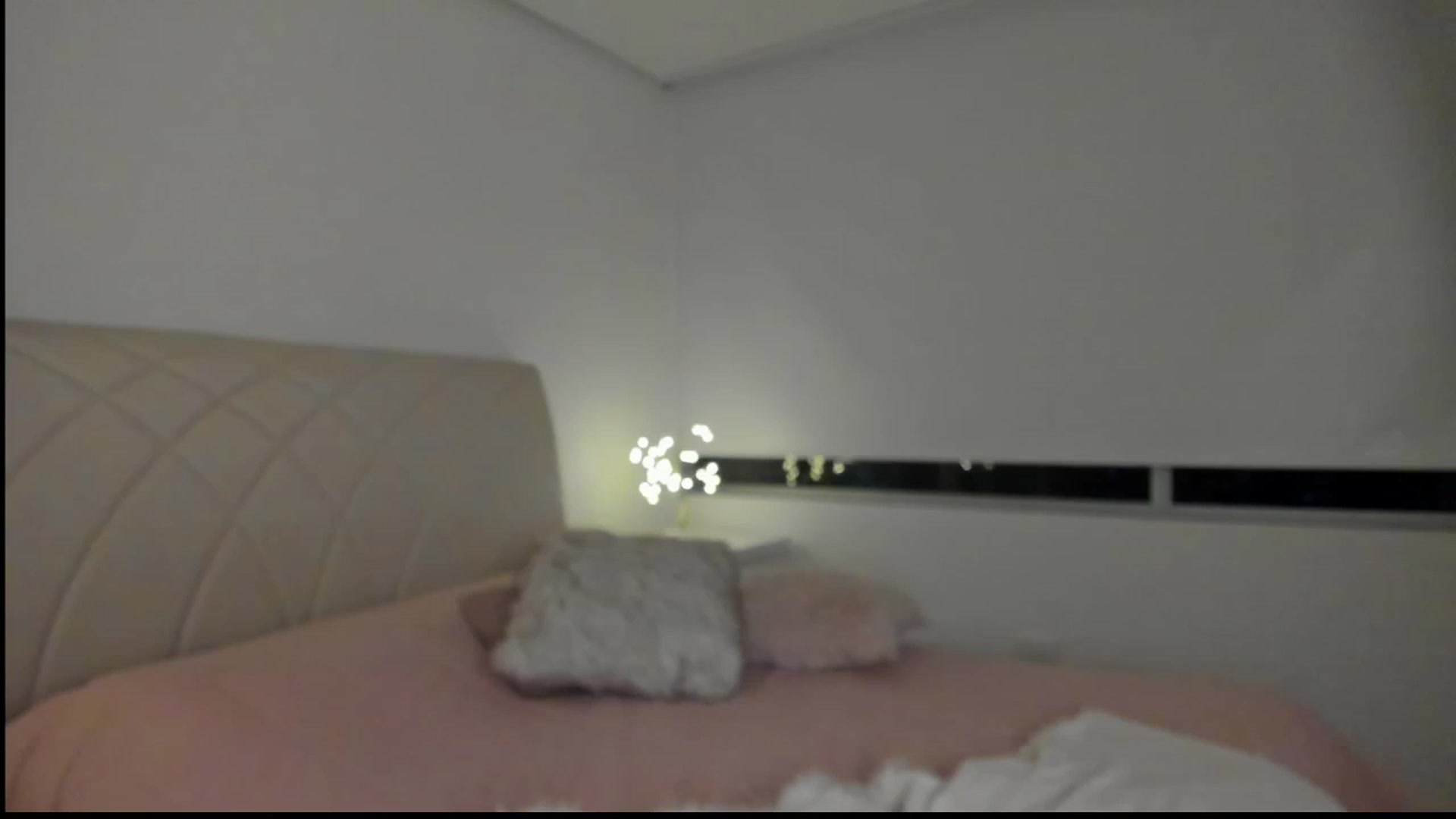 Gallery image thumbnail from Susan_MFC's myfreecams stream on, 01/03/2023, 06:36 image 4 of 20