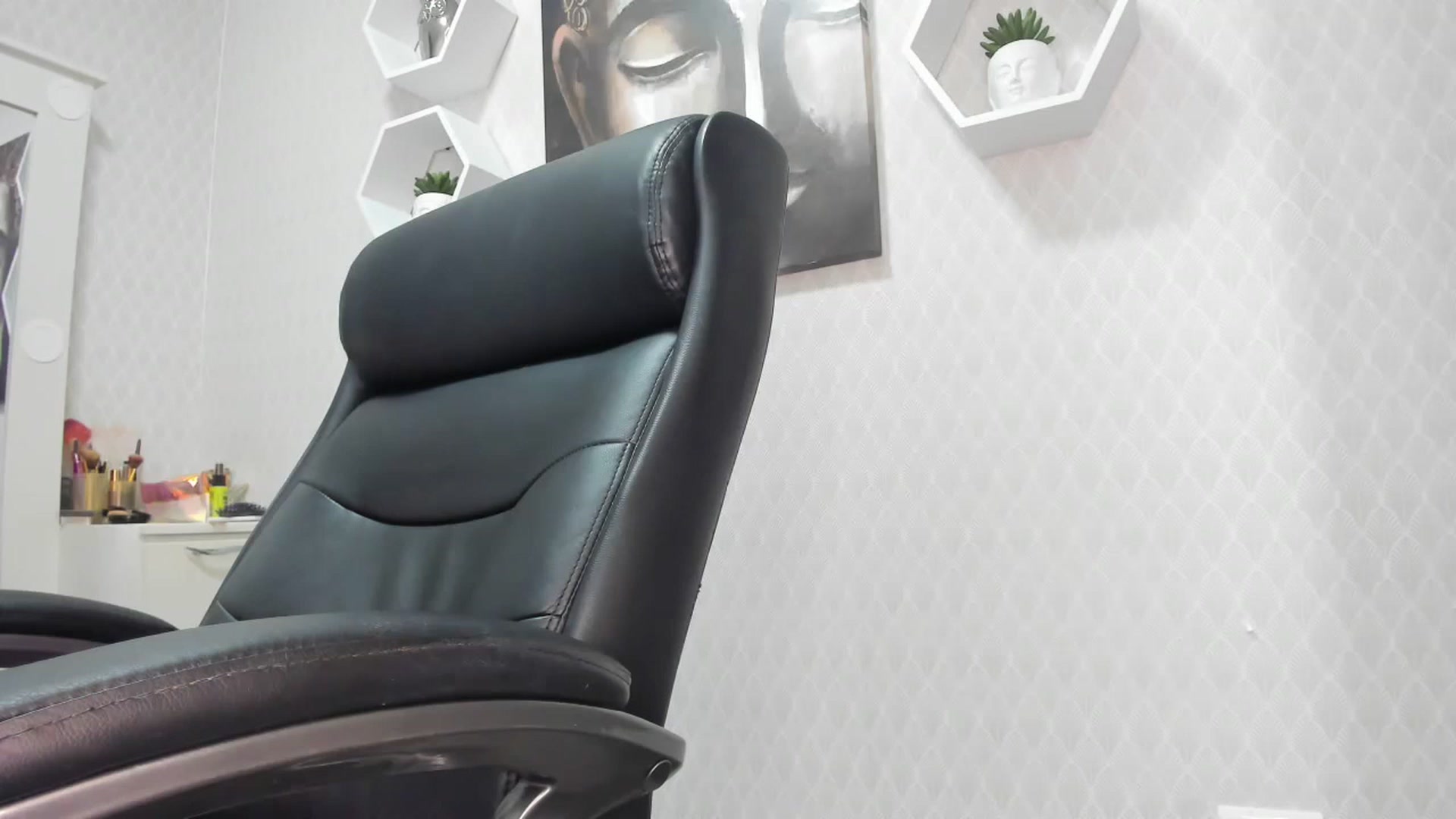 Gallery image thumbnail from Susan_lane's myfreecams stream on, 02/25/2023, 17:24 image 9 of 20