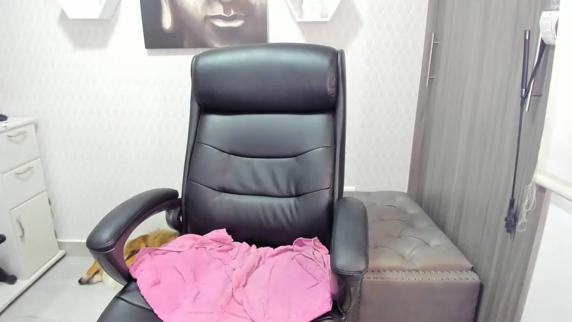 Gallery image thumbnail from Susan_lane's myfreecams stream on, 03/13/2023, 17:24 image 10 of 20