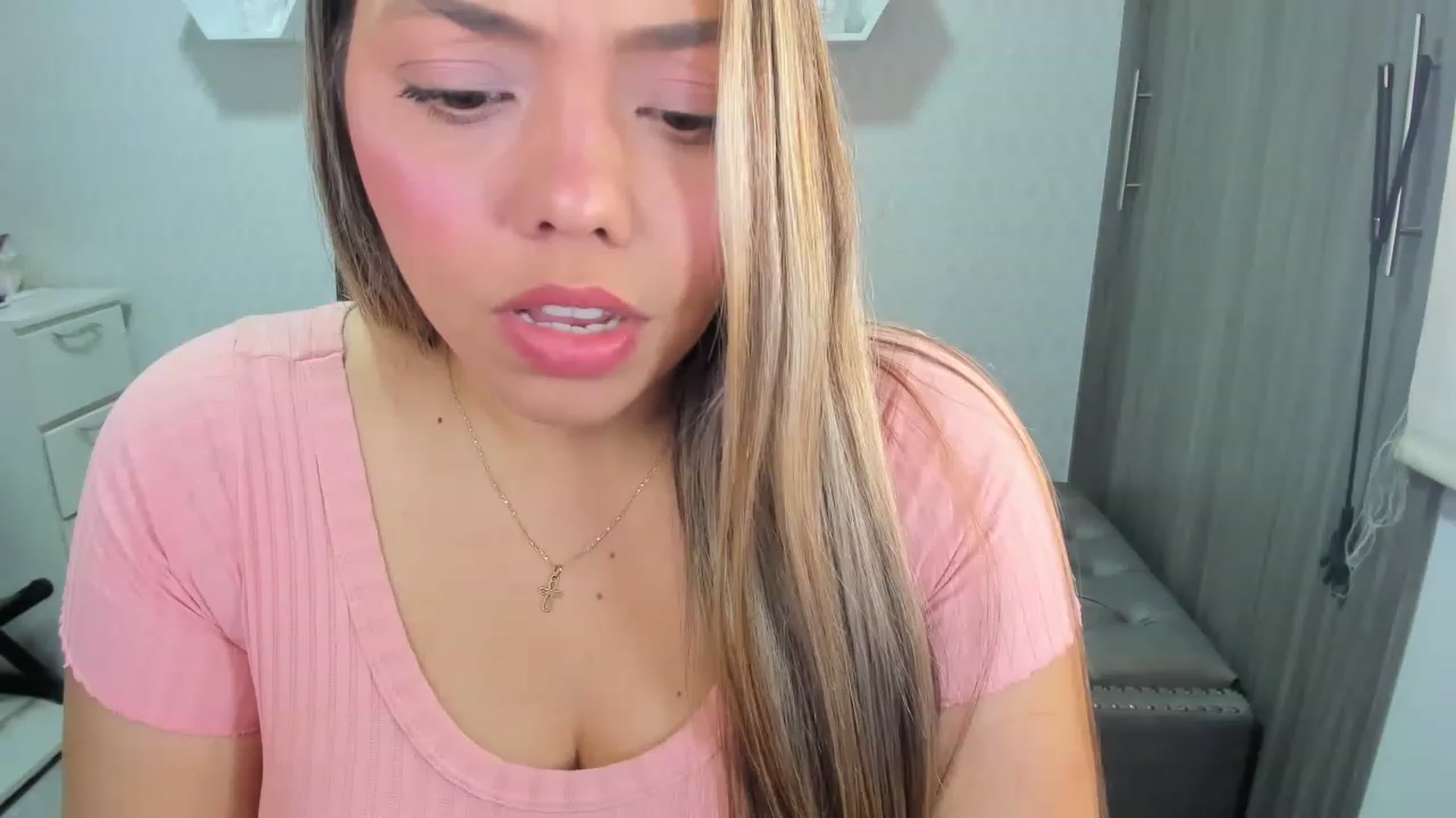 Gallery image thumbnail from Susan_lane's myfreecams stream on, 03/16/2023, 05:55 image 15 of 20