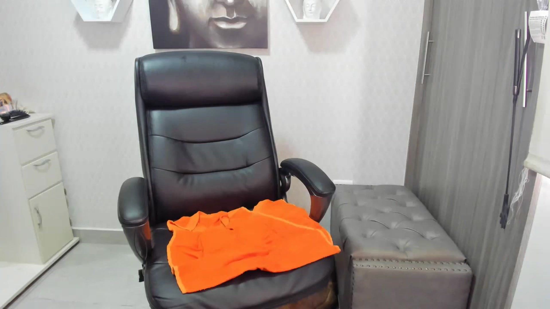Gallery image thumbnail from Susan_lane's myfreecams stream on, 05/26/2023, 15:11 image 13 of 20