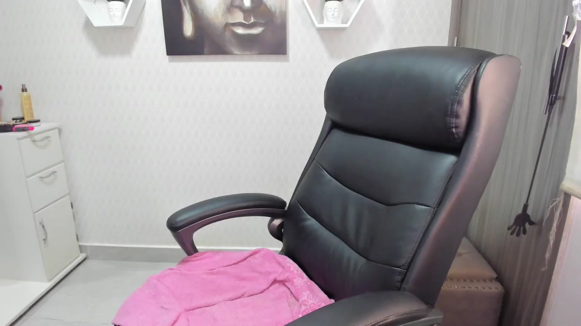 Gallery image thumbnail from Susan_lane's myfreecams stream on, 07/26/2023, 16:09 image 18 of 20