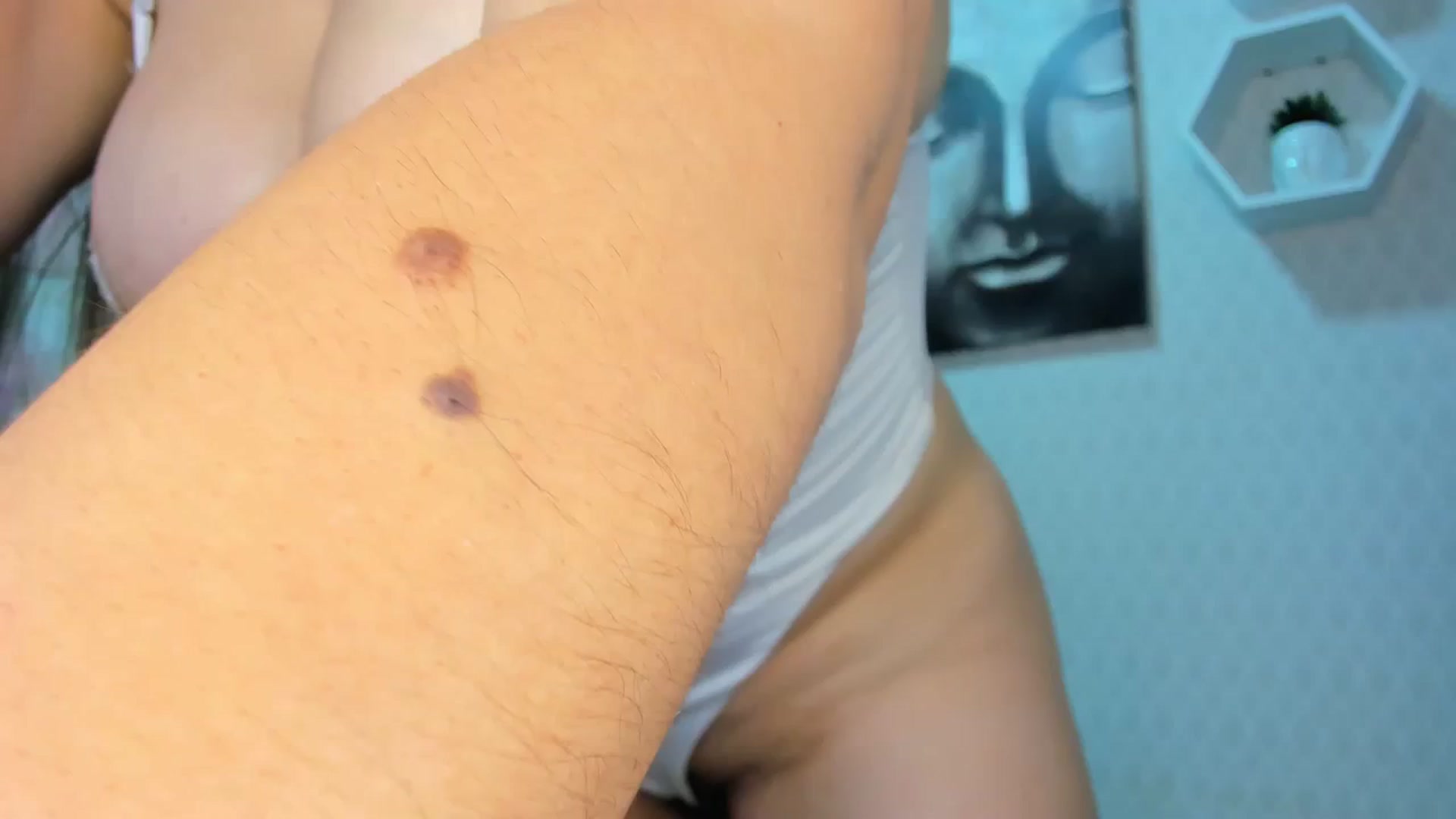 Gallery image thumbnail from Susan_lane's myfreecams stream on, 07/31/2023, 04:53 image 16 of 20