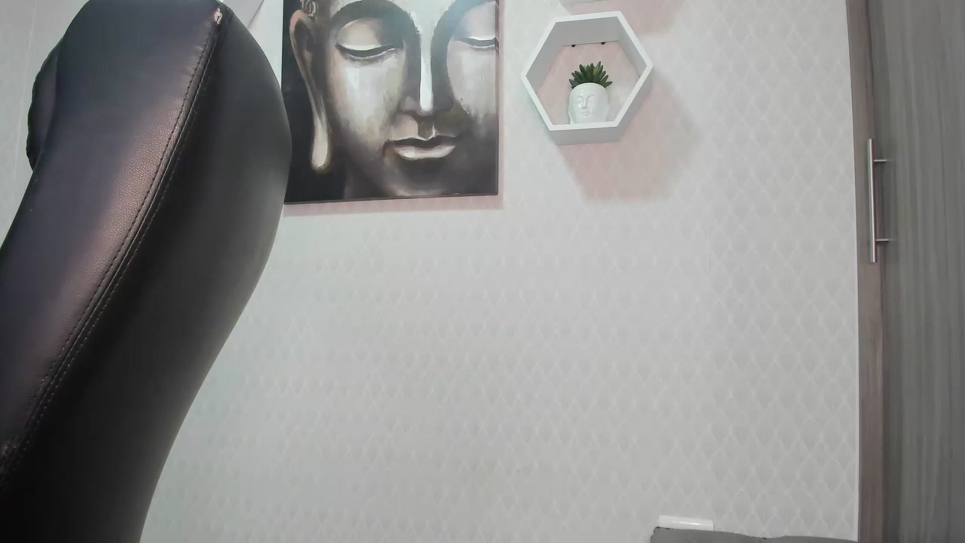 Gallery image thumbnail from Susan_lane's myfreecams stream on, 08/12/2023, 17:52 image 16 of 20