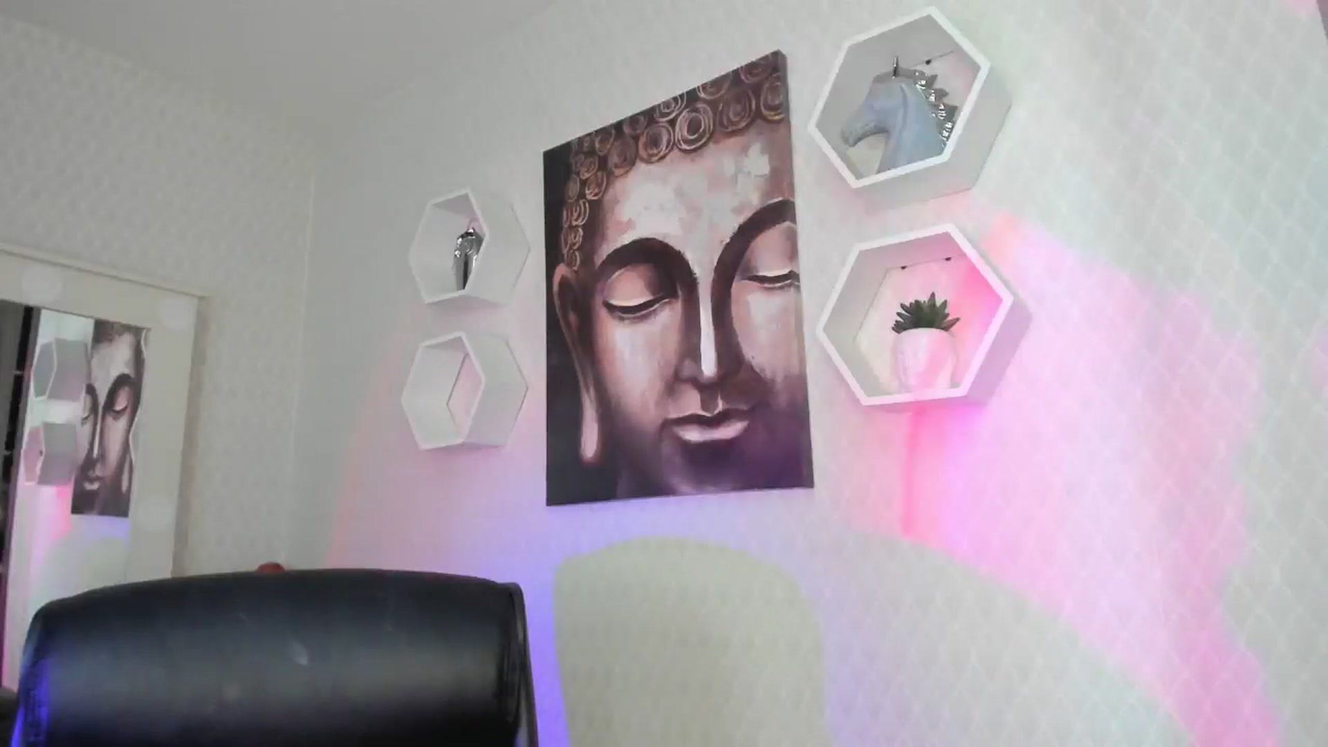 Gallery image thumbnail from Susan_lane's myfreecams stream on, 07/16/2024, 18:18 image 16 of 20