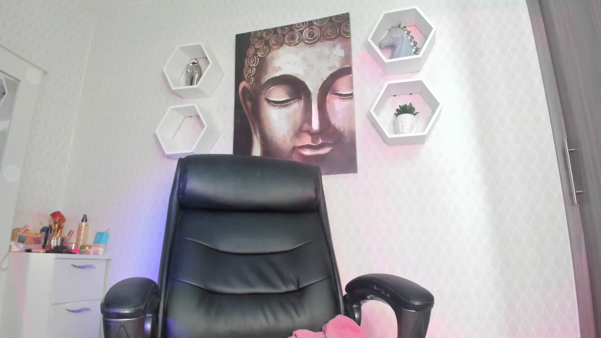 Gallery image thumbnail from Susan_lane's myfreecams stream on, 08/24/2024, 15:59 image 11 of 20
