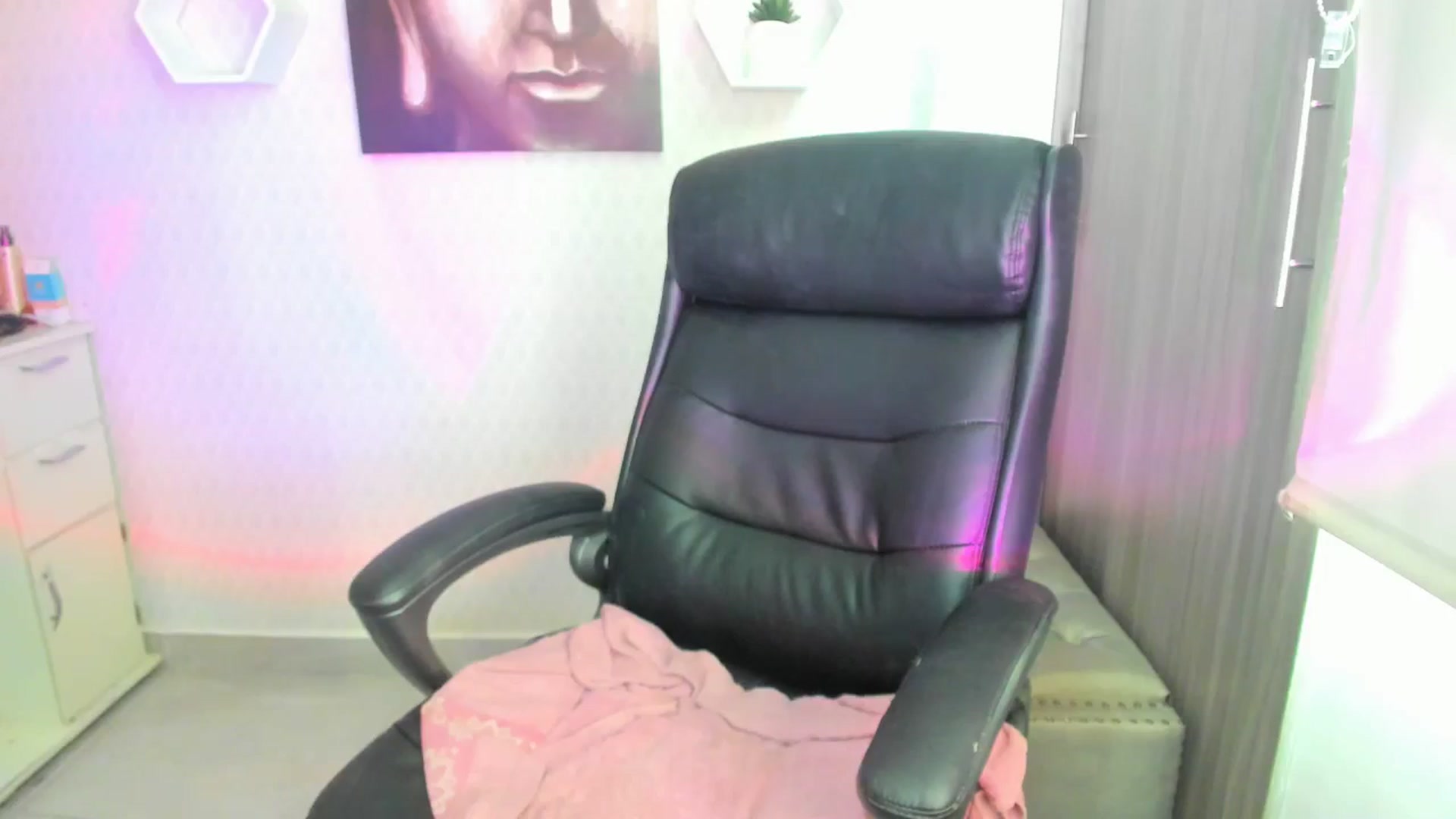 Gallery image thumbnail from Susan_lane's myfreecams stream on, 09/06/2024, 15:58 image 19 of 20