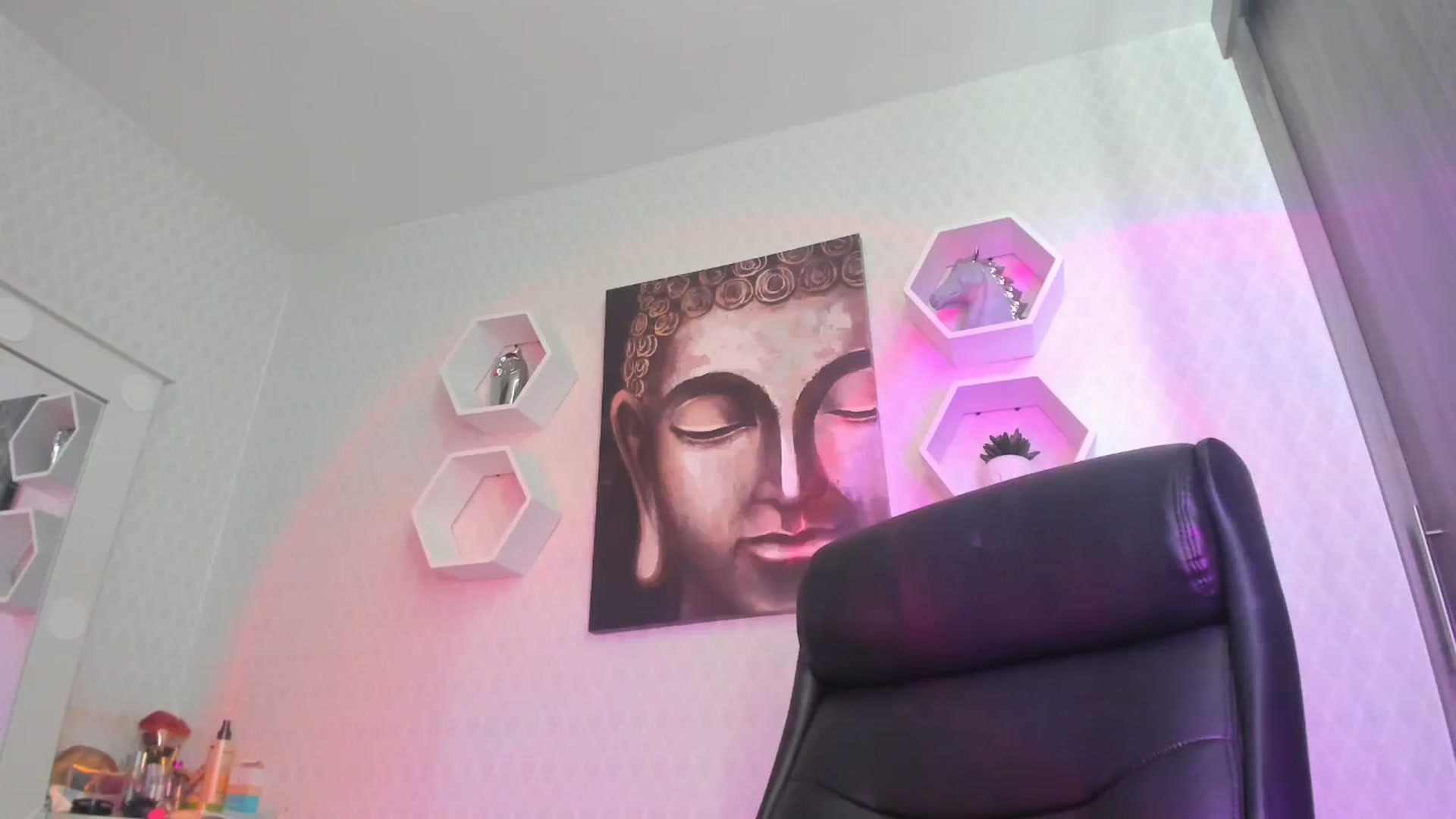 Gallery image thumbnail from Susan_lane's myfreecams stream on, 09/23/2024, 15:49 image 2 of 20