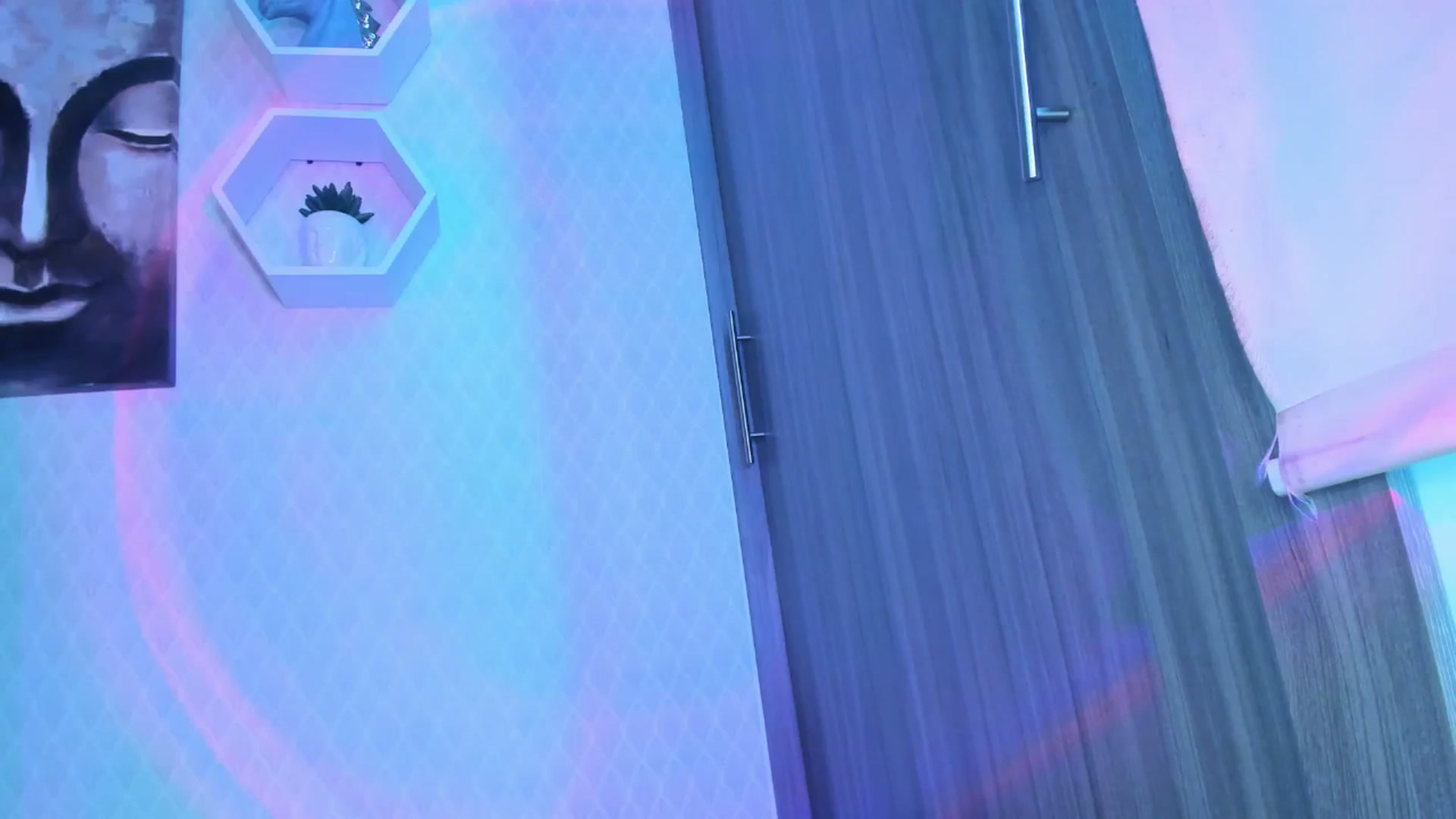Gallery image thumbnail from Susan_lane's myfreecams stream on, 09/23/2024, 16:59 image 19 of 20