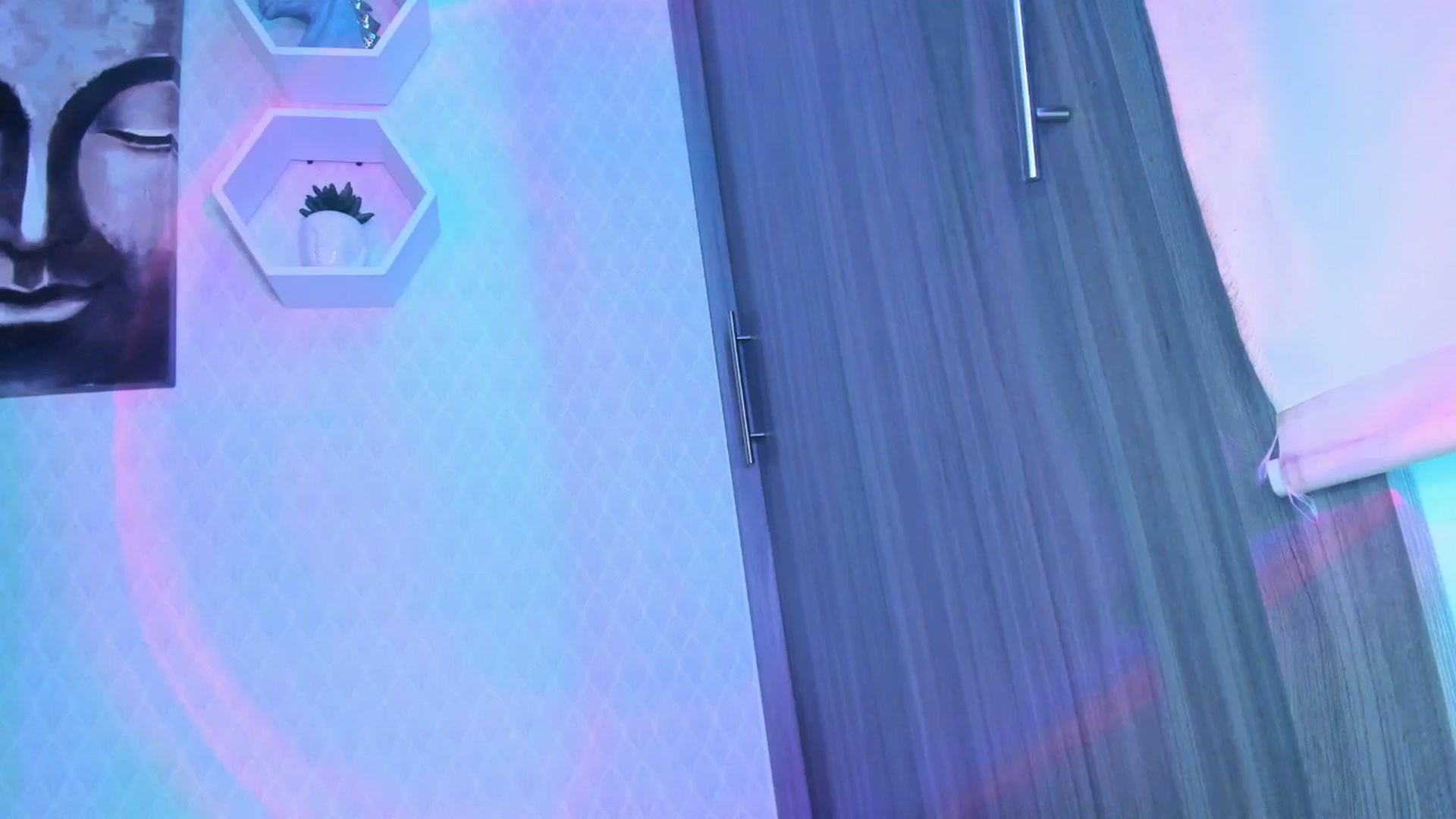 Gallery image thumbnail from Susan_lane's myfreecams stream on, 09/23/2024, 16:59 image 18 of 20