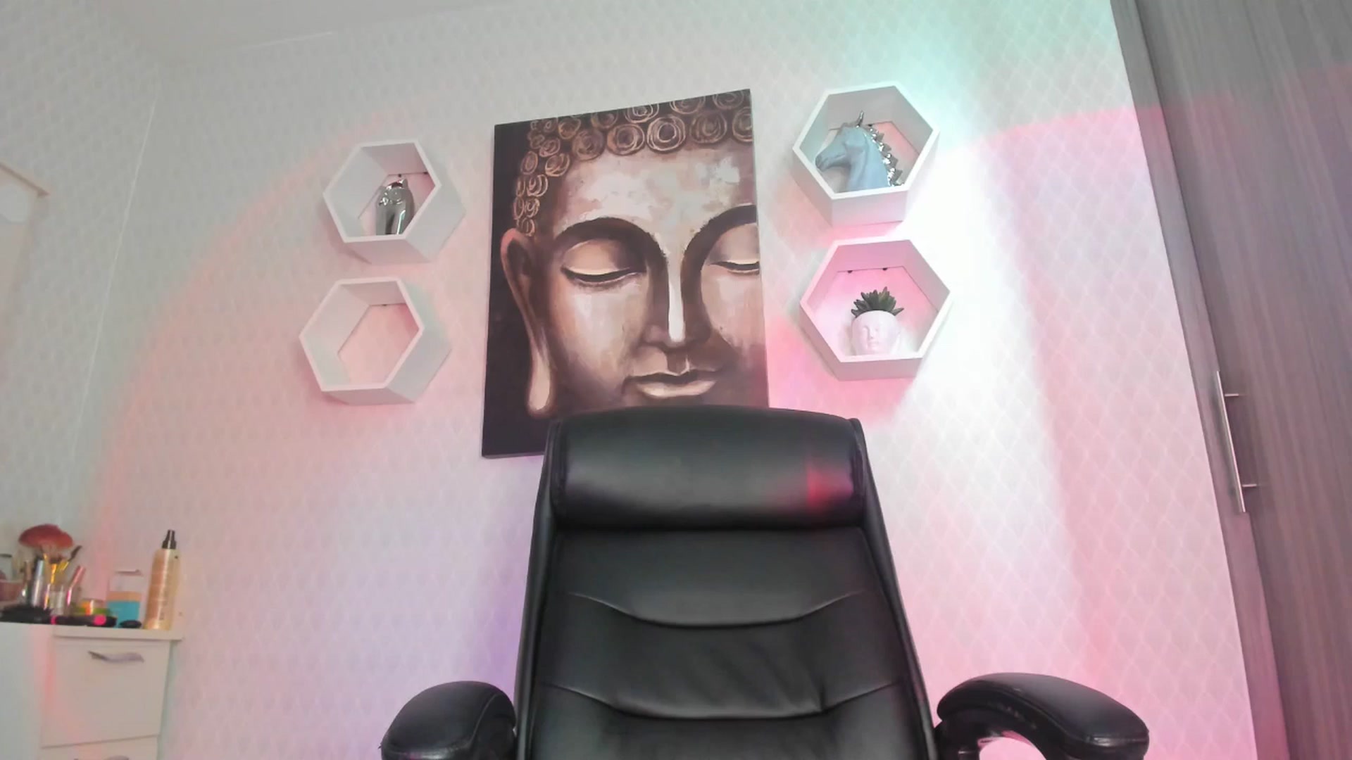 Gallery image thumbnail from Susan_lane's myfreecams stream on, 10/01/2024, 14:25 image 18 of 20