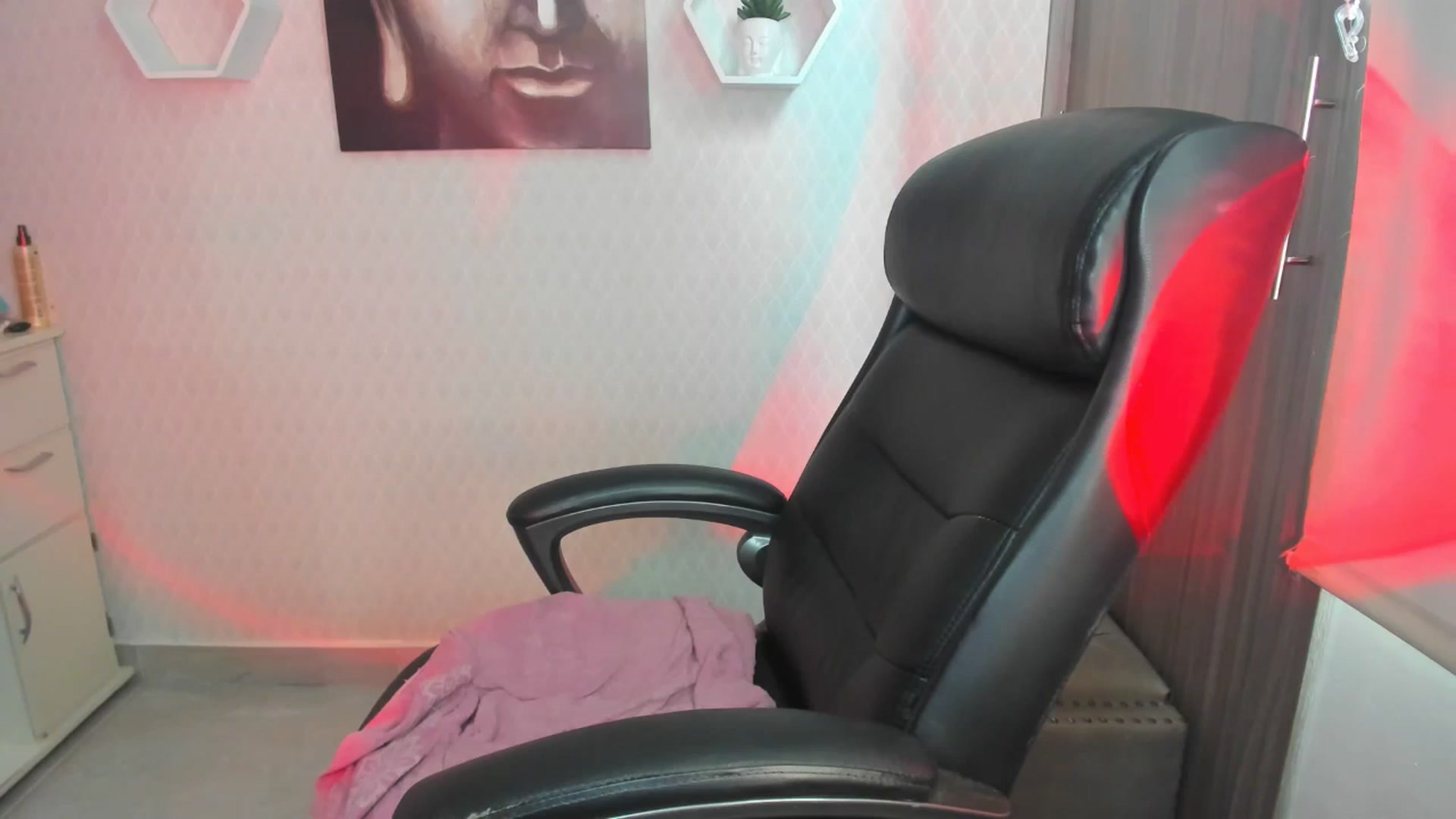 Gallery image thumbnail from Susan_lane's myfreecams stream on, 10/03/2024, 15:54 image 20 of 20