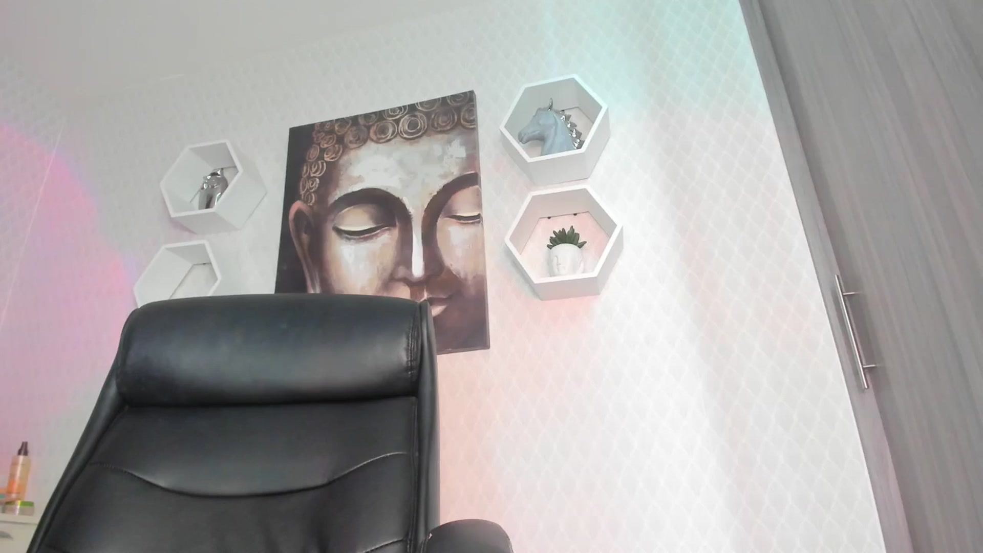 Gallery image thumbnail from Susan_lane's myfreecams stream on, 10/18/2024, 17:50 image 20 of 20