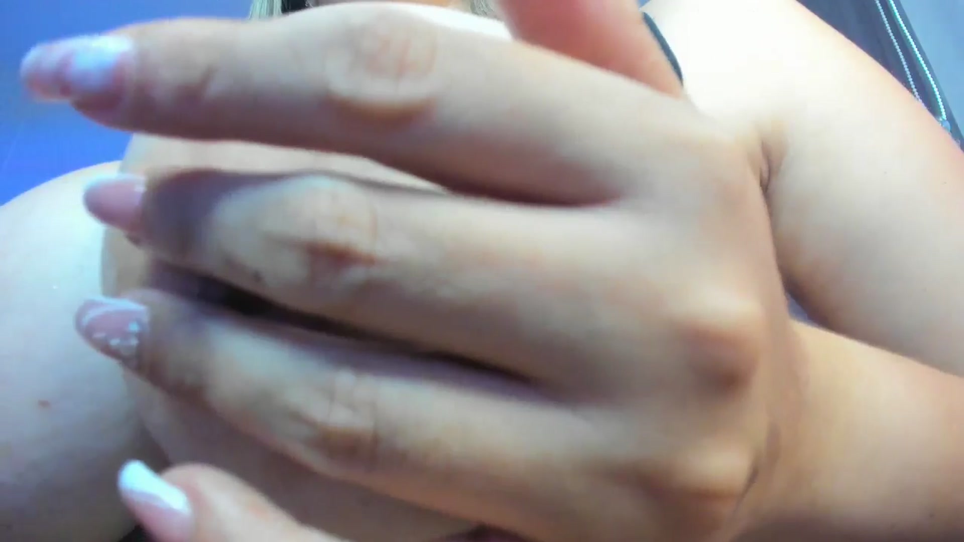 Gallery image thumbnail from Susan_lane's myfreecams stream on, 10/21/2024, 20:01 image 11 of 20