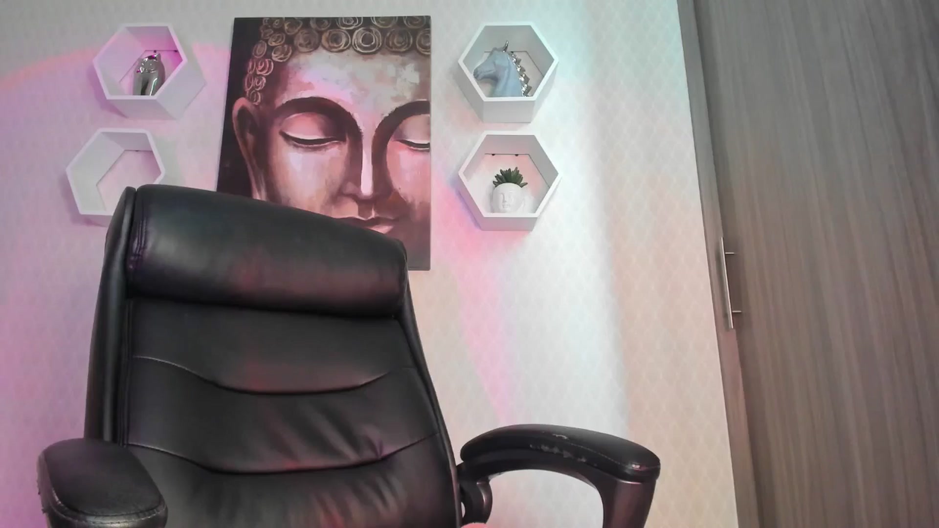 Gallery image thumbnail from Susan_lane's myfreecams stream on, 10/31/2024, 16:43 image 4 of 20