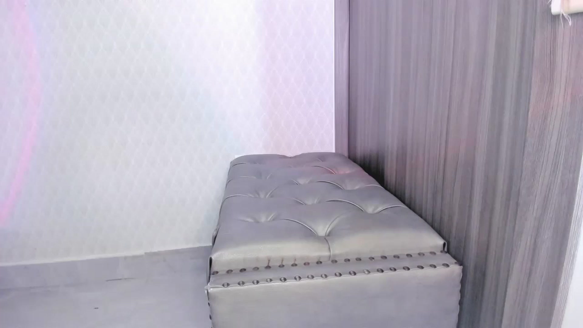 Gallery image thumbnail from Susan_lane's myfreecams stream on, 12/05/2025, 17:20 image 6 of 20