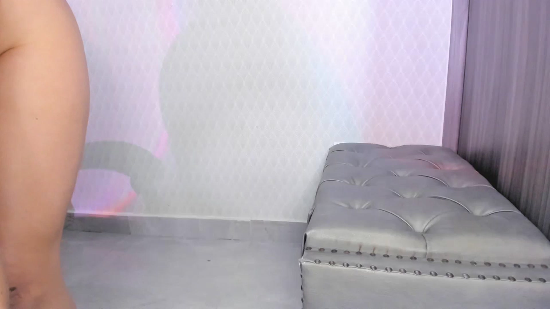 Gallery image thumbnail from Susan_lane's myfreecams stream on, 12/05/2025, 17:20 image 5 of 20