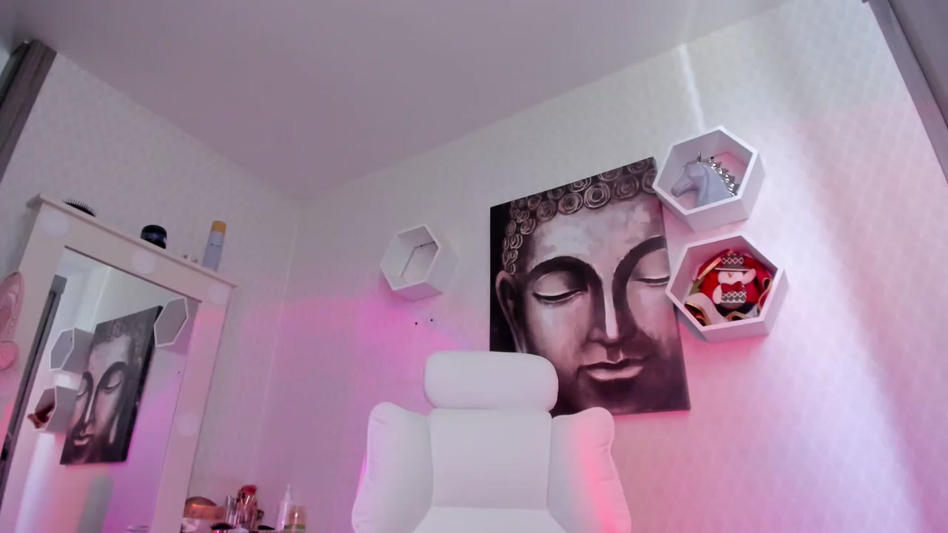 Gallery image thumbnail from Susan_lane's myfreecams stream on, 12/16/2025, 18:06 image 18 of 20