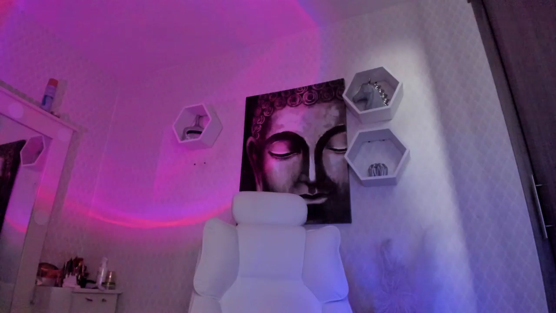Gallery image thumbnail from Susan_lane's myfreecams stream on, 02/19/2026, 12:53 image 11 of 20