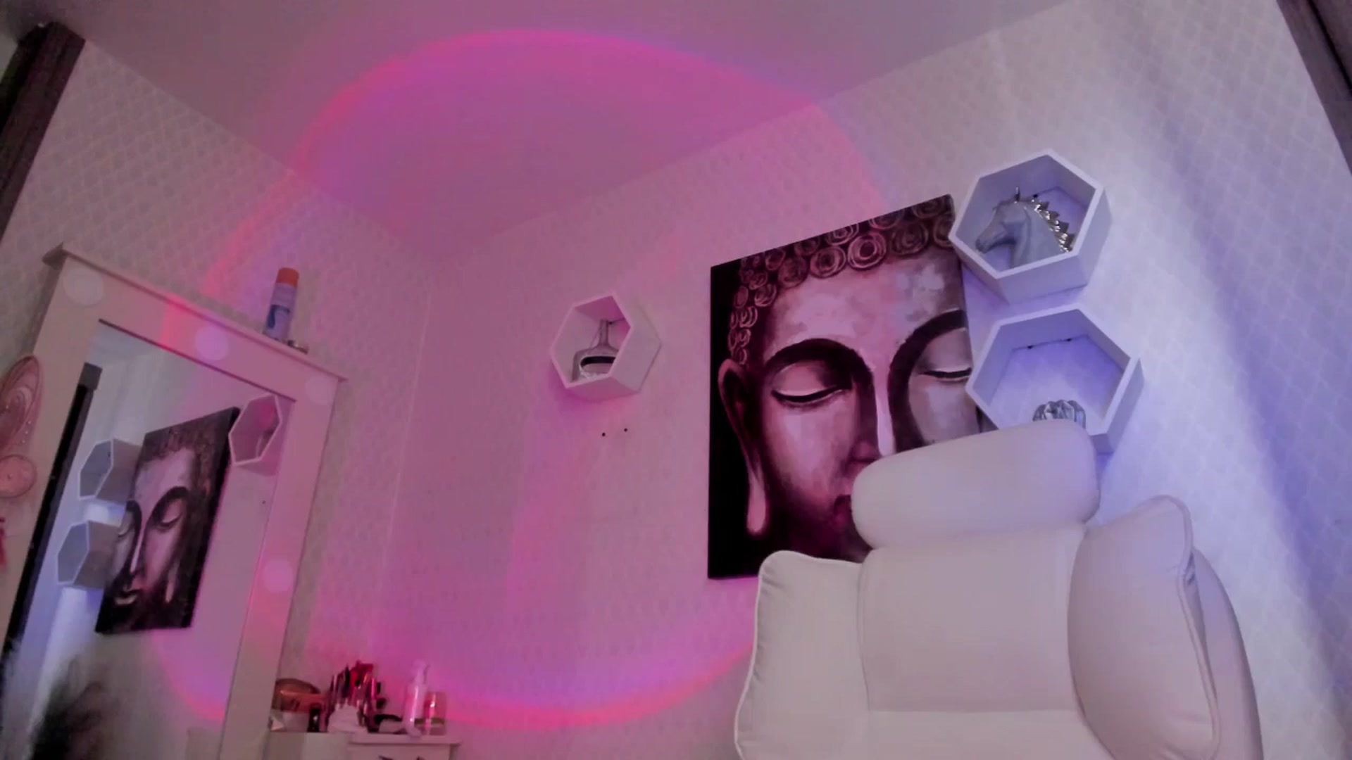 Gallery image thumbnail from Susan_lane's myfreecams stream on, 02/19/2026, 16:27 image 14 of 20