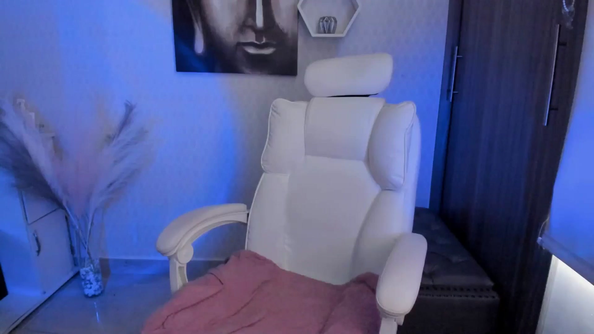 Gallery image thumbnail from Susan_lane's myfreecams stream on, 02/26/2026, 15:01 image 13 of 20