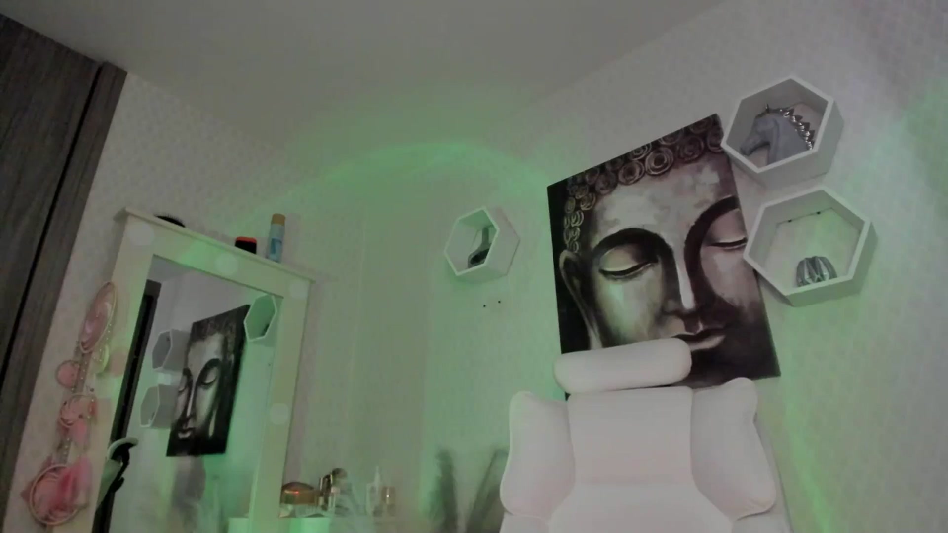 Gallery image thumbnail from Susan_lane's myfreecams stream on, 04/11/2026, 18:35 image 13 of 20