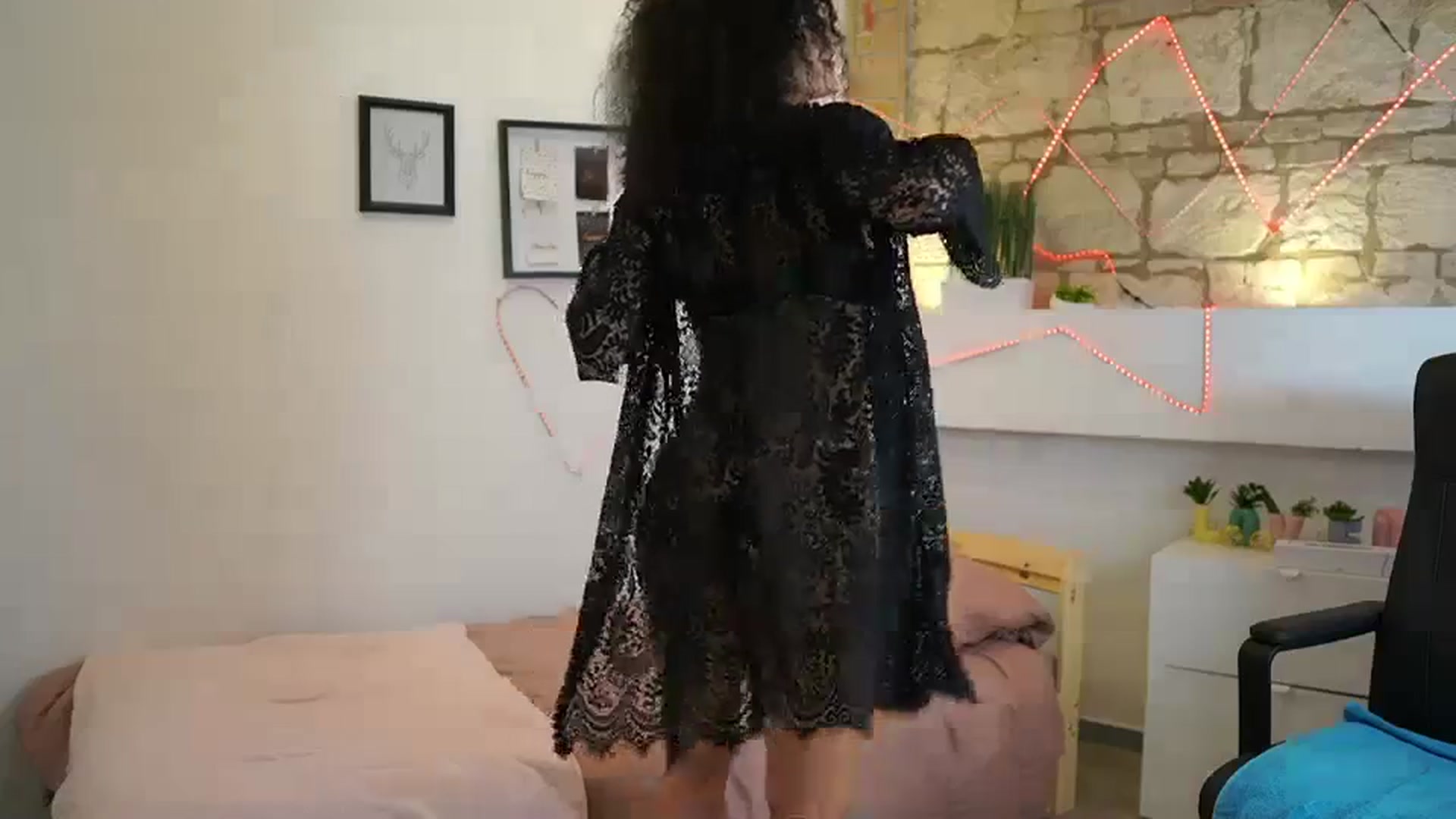Gallery image thumbnail from Susana_Spears's myfreecams stream on, 09/27/2023, 19:21 image 20 of 20