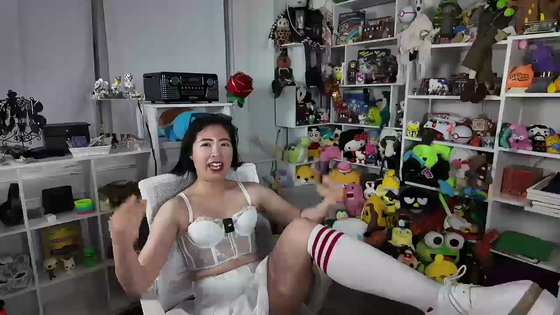 Gallery image thumbnail from SusieQute's myfreecams stream on, 04/25/2025, 23:30 image 15 of 20
