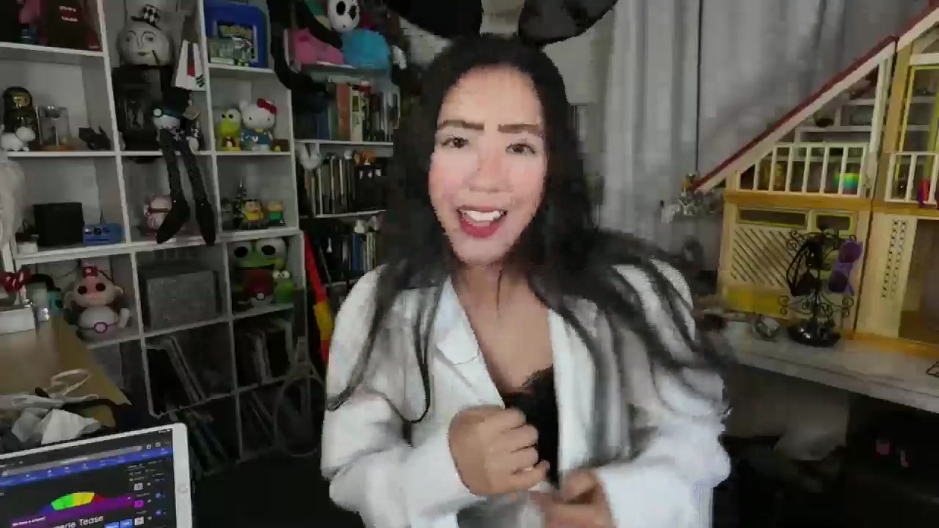 Gallery image thumbnail from SusieQute's myfreecams stream on, 08/10/2025, 20:12 image 8 of 20