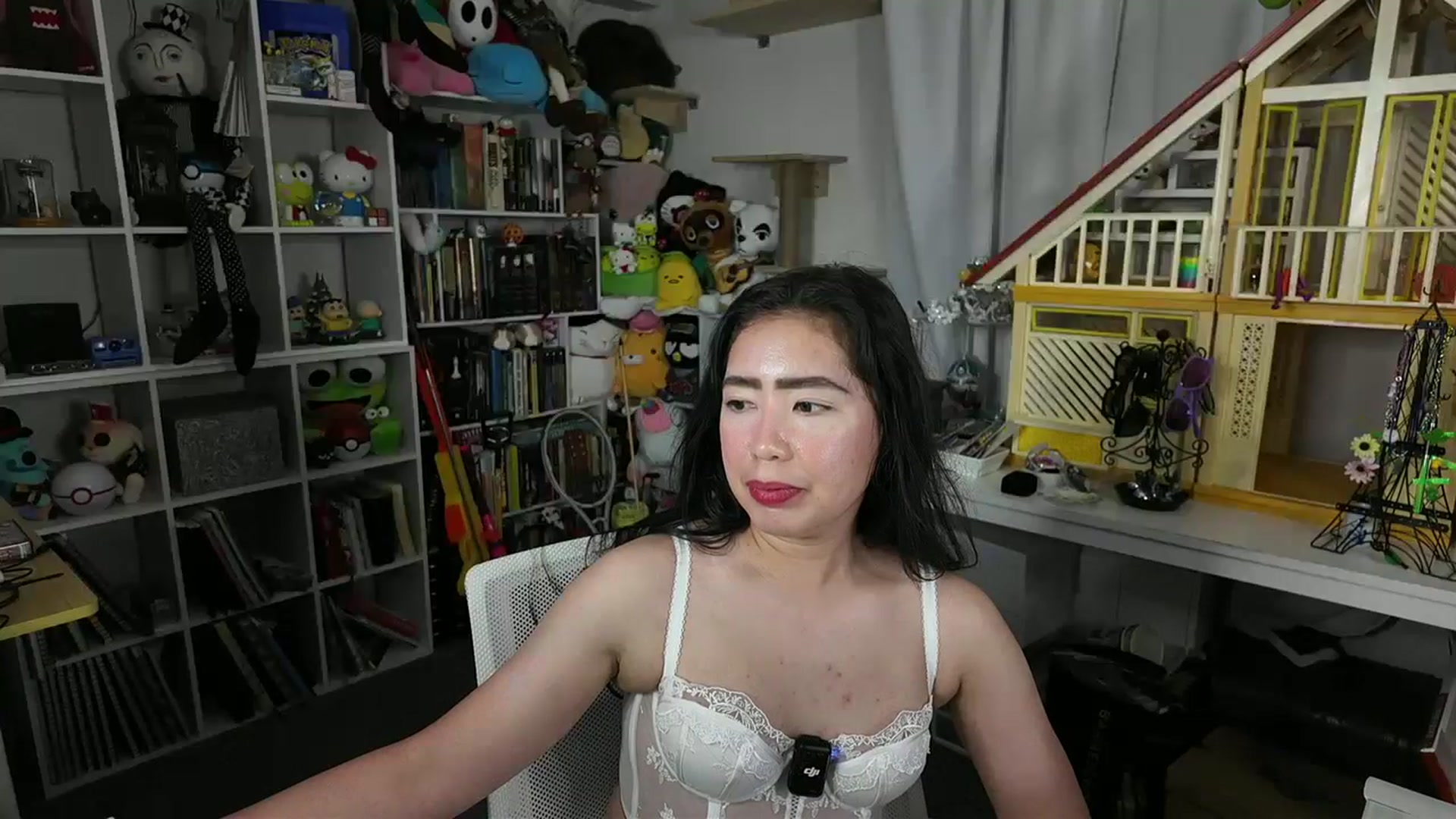 Gallery image thumbnail from SusieQute's myfreecams stream on, 09/17/2025, 24:40 image 17 of 20