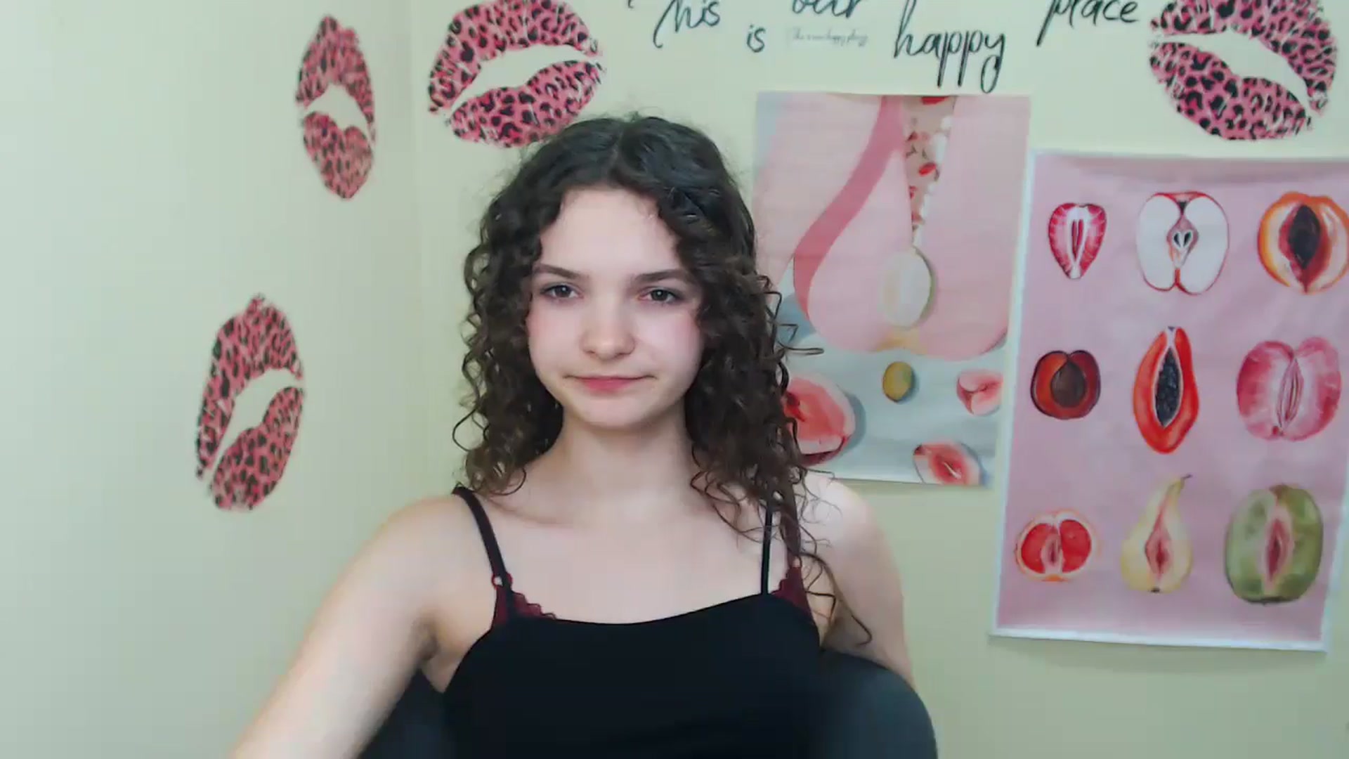 Gallery image thumbnail from SusieStar's myfreecams stream on, 06/03/2025, 13:27 image 7 of 20