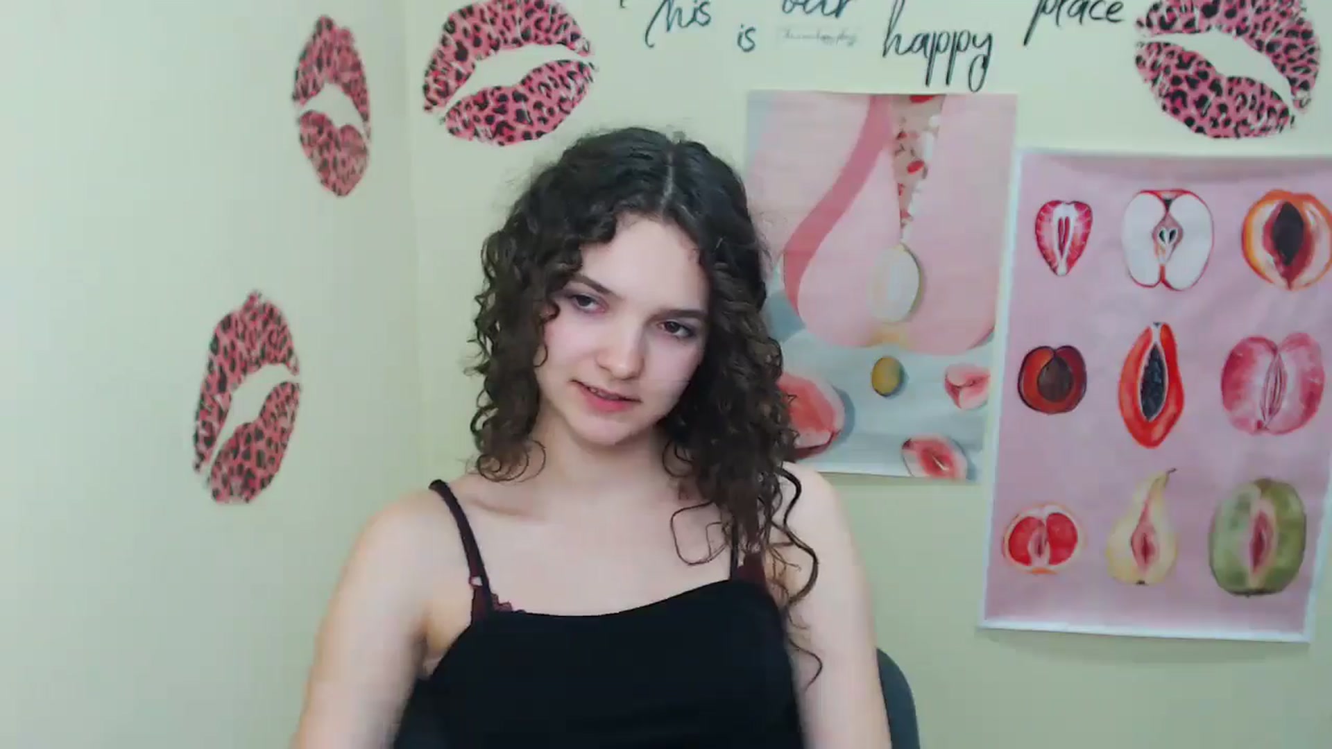 Gallery image thumbnail from SusieStar's myfreecams stream on, 06/03/2025, 13:27 image 4 of 20