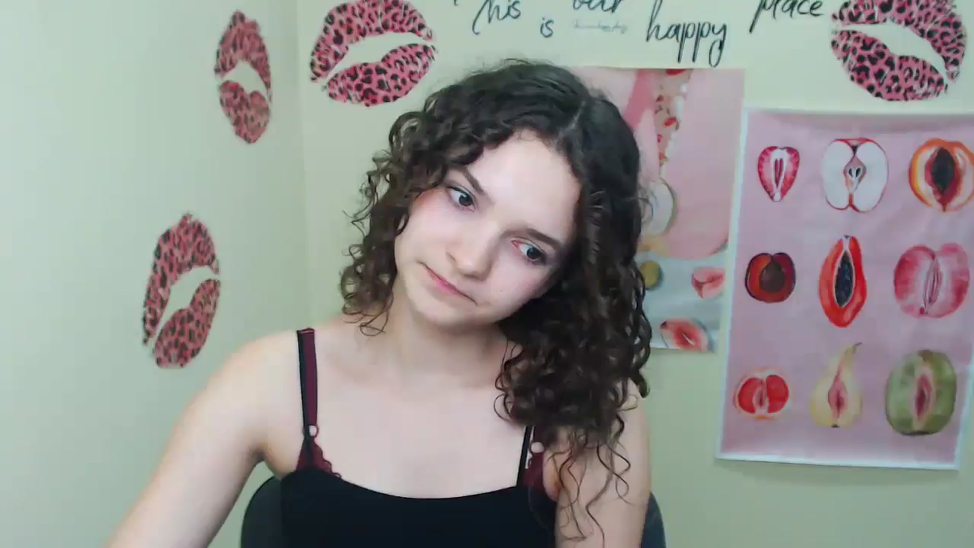 Gallery image thumbnail from SusieStar's myfreecams stream on, 06/03/2025, 17:45 image 15 of 20
