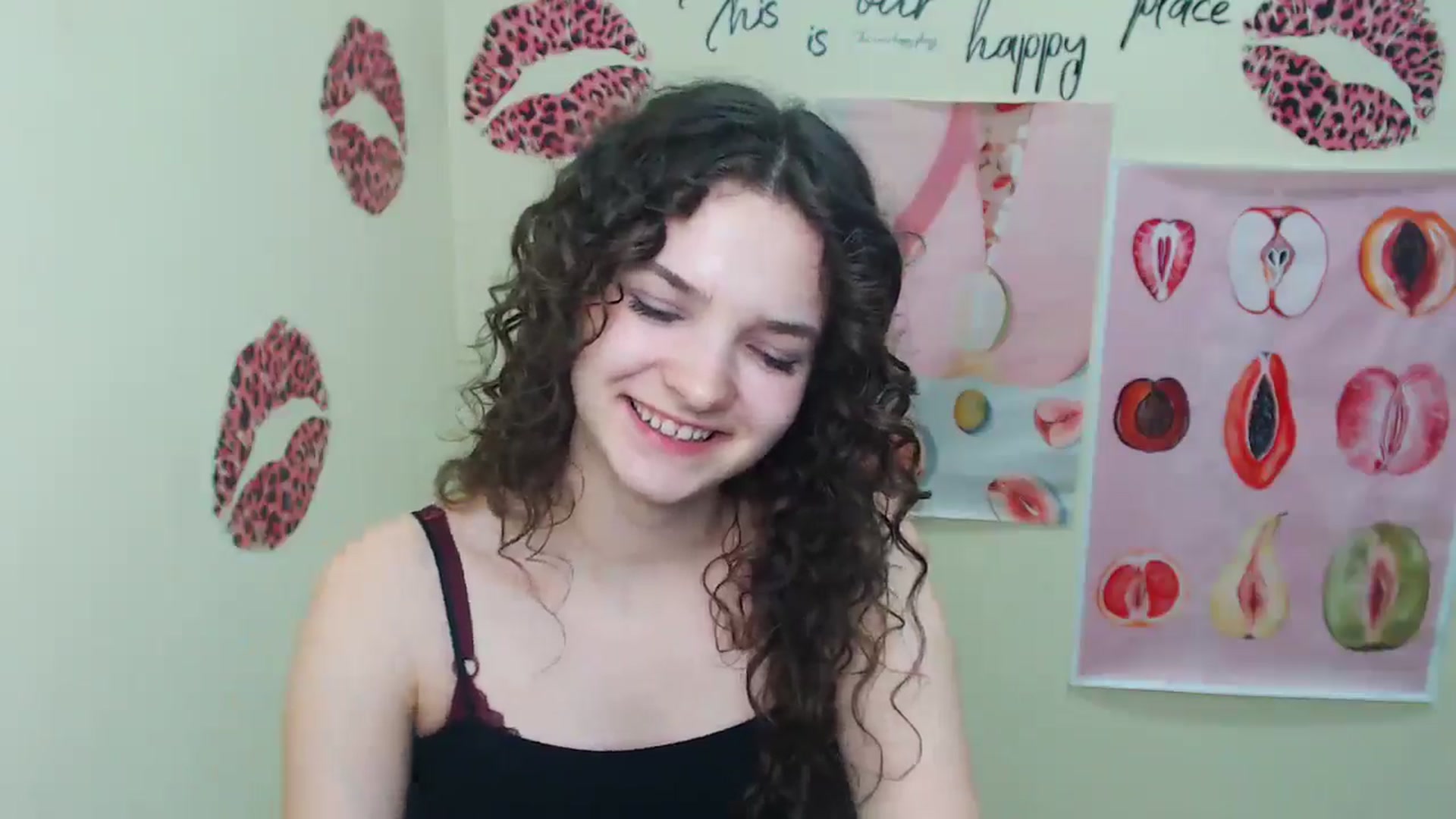 Gallery image thumbnail from SusieStar's myfreecams stream on, 06/03/2025, 17:45 image 16 of 20