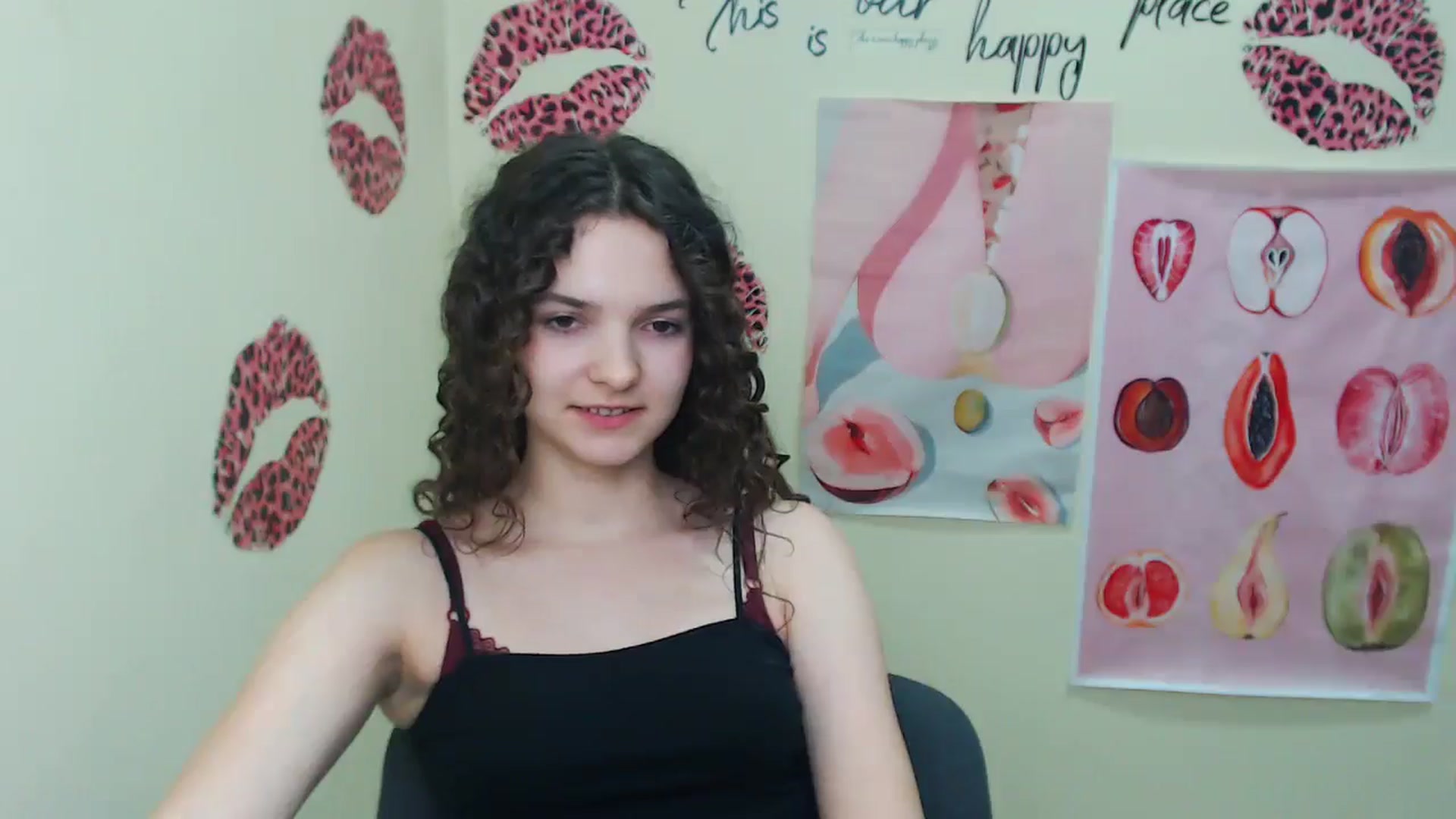Gallery image thumbnail from SusieStar's myfreecams stream on, 06/03/2025, 17:45 image 14 of 20