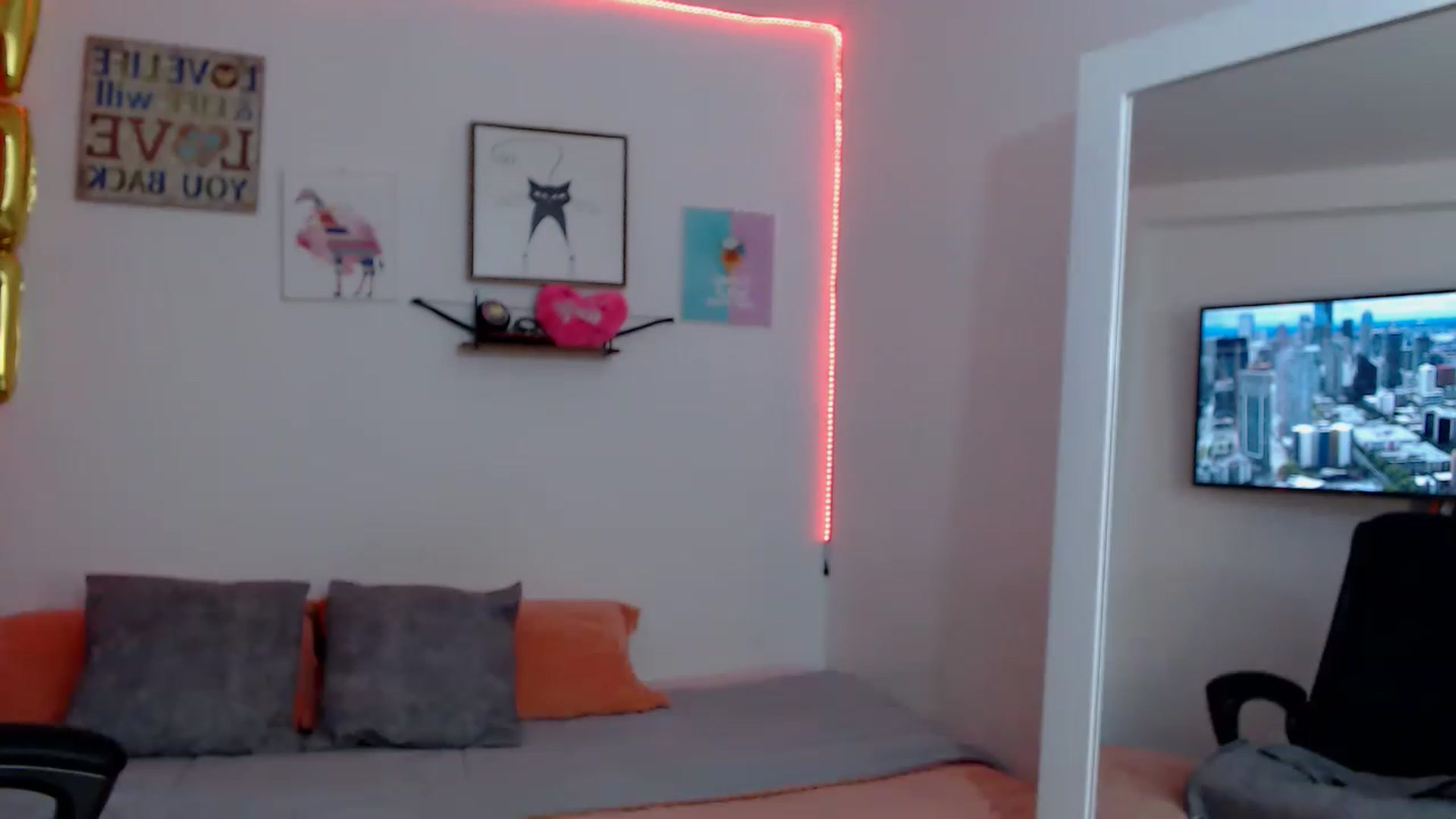 Gallery image thumbnail from Sussan_Torres's myfreecams stream on, 01/01/2023, 23:09 image 16 of 20