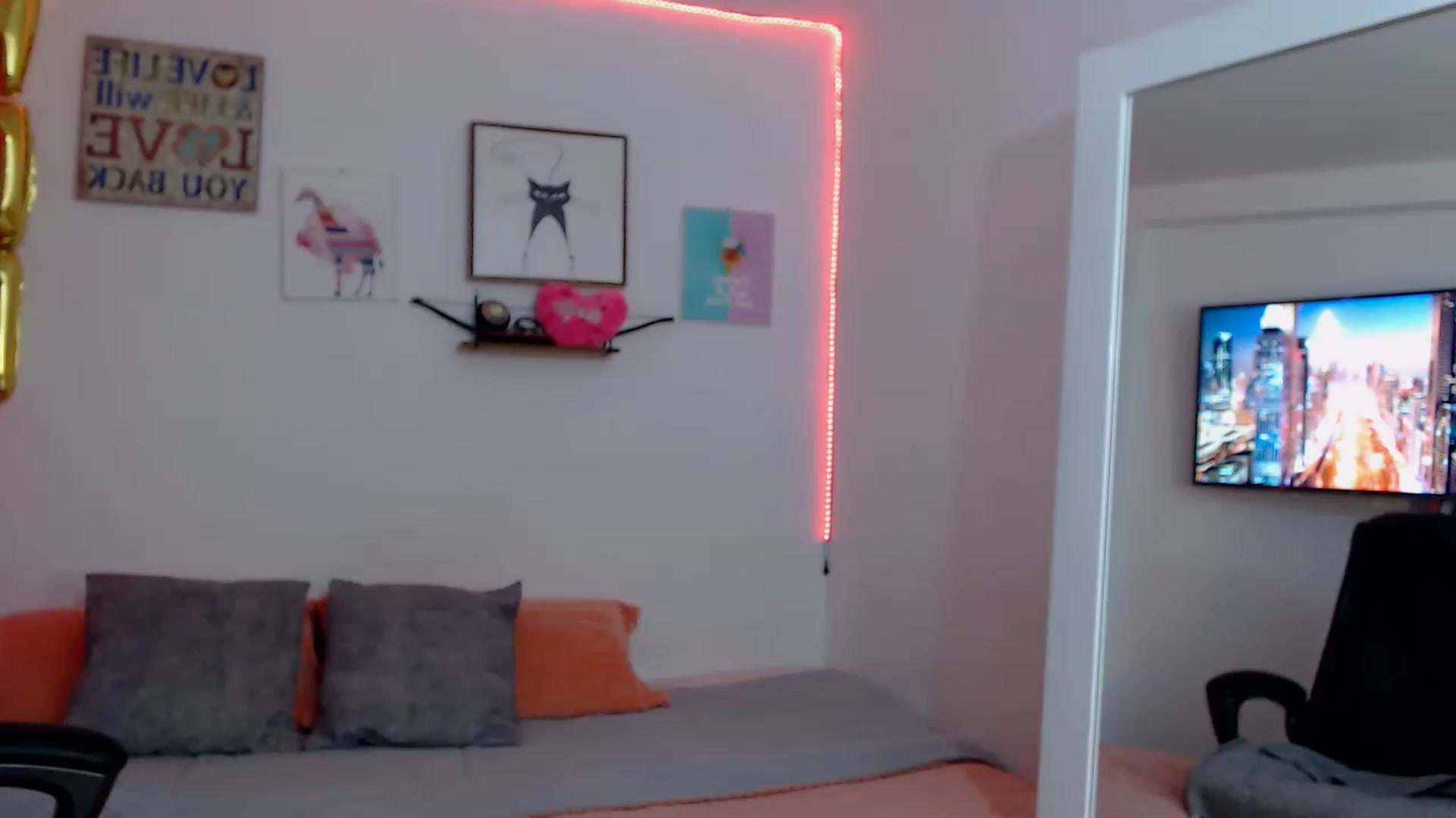 Gallery image thumbnail from Sussan_Torres's myfreecams stream on, 01/01/2023, 23:09 image 15 of 20