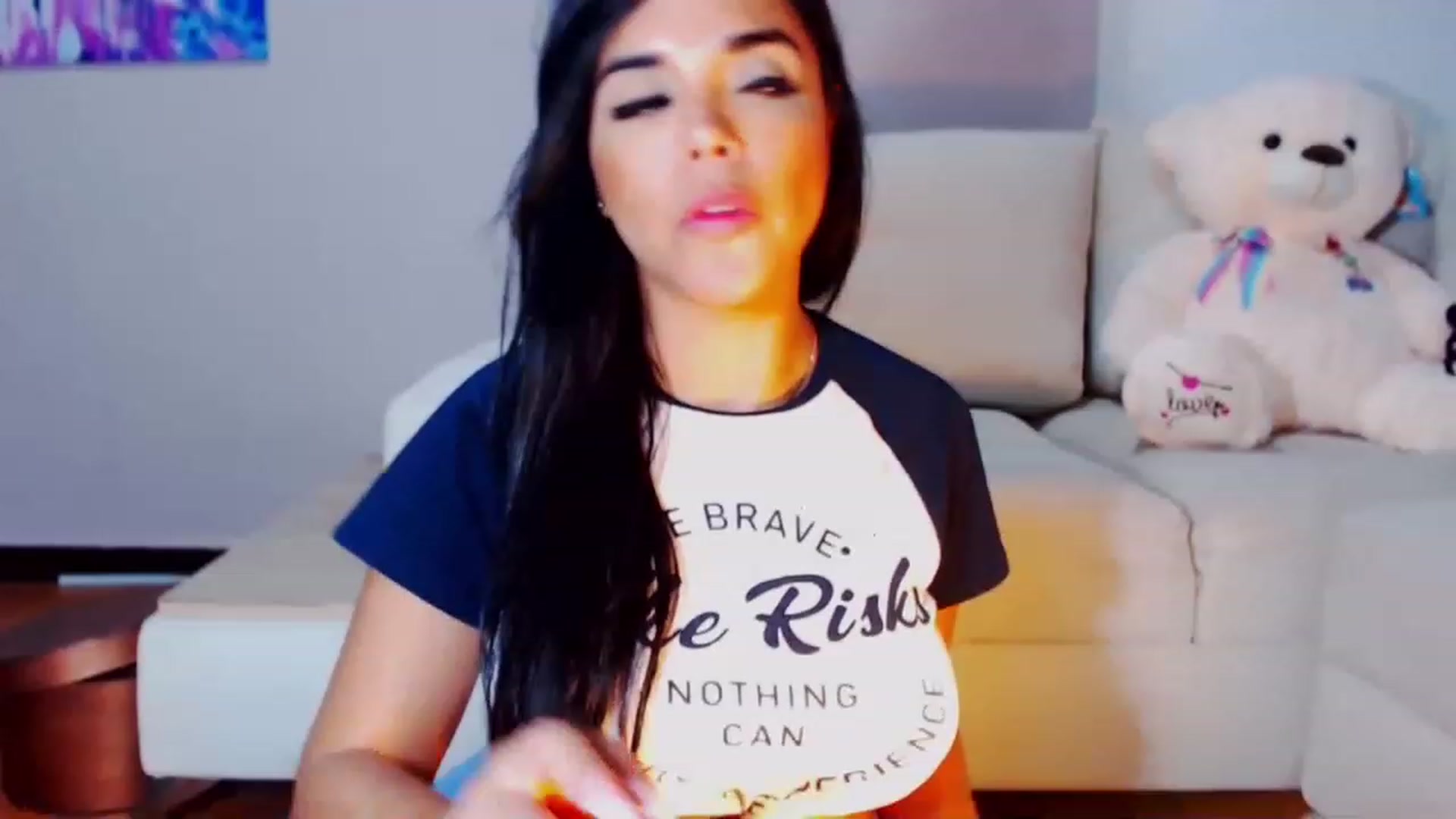 Gallery image thumbnail from SusyHernandez's myfreecams stream on, 11/18/2022, 23:00 image 4 of 20