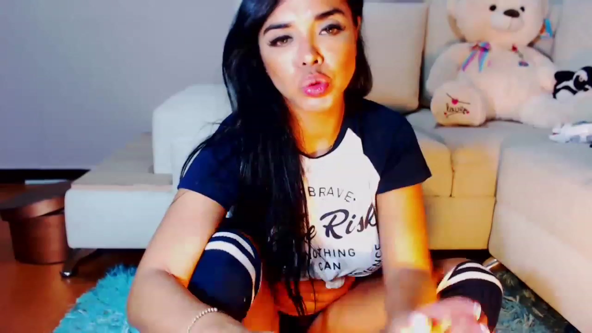 Gallery image thumbnail from SusyHernandez's myfreecams stream on, 11/18/2022, 23:00 image 7 of 20